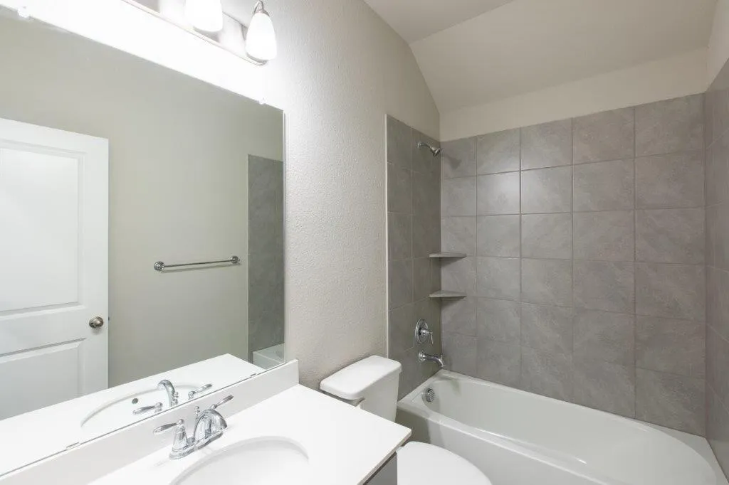 Single Family Residence For Rent in Collin County , 3125 Swather Drive, Mc Kinney, Texas 75071, 5 Bedroom, 4 Bathroom, 2 Garage spaces, 3,274 Sqft, built in 2022, mls#21374560, Real Estate Agent in Mc Kinney, Homes For Rent in Collin county, Homes For Rent in Mc Kinney, Realtor in Mc Kinney Texas, Real Estate Brokerage Independent Realty Texas, Luminita Cordes Realtor