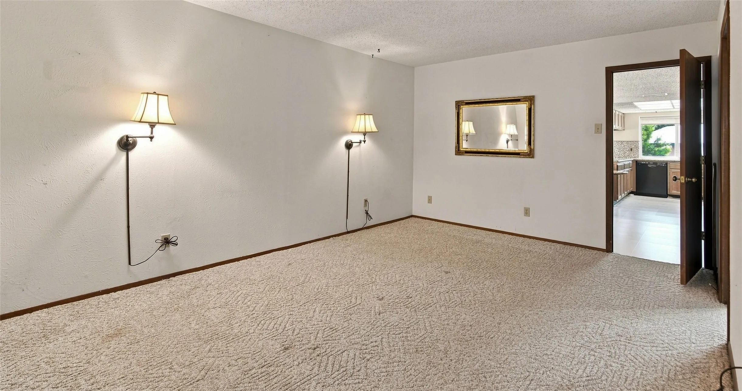 Single Family Residence For Sale in Denton County , 1519 Cardinal Circle, Lewisville, Texas 75067, 4 Bedroom, 2 Bathroom, 2 Garage spaces, 1,922 Sqft, built in 1978, mls#21374176, Real Estate Agent in Lewisville, Homes For Sale in Denton county, Homes For Sale in Lewisville, Realtor in Lewisville Texas, Real Estate Brokerage Independent Realty Texas, Luminita Cordes Realtor