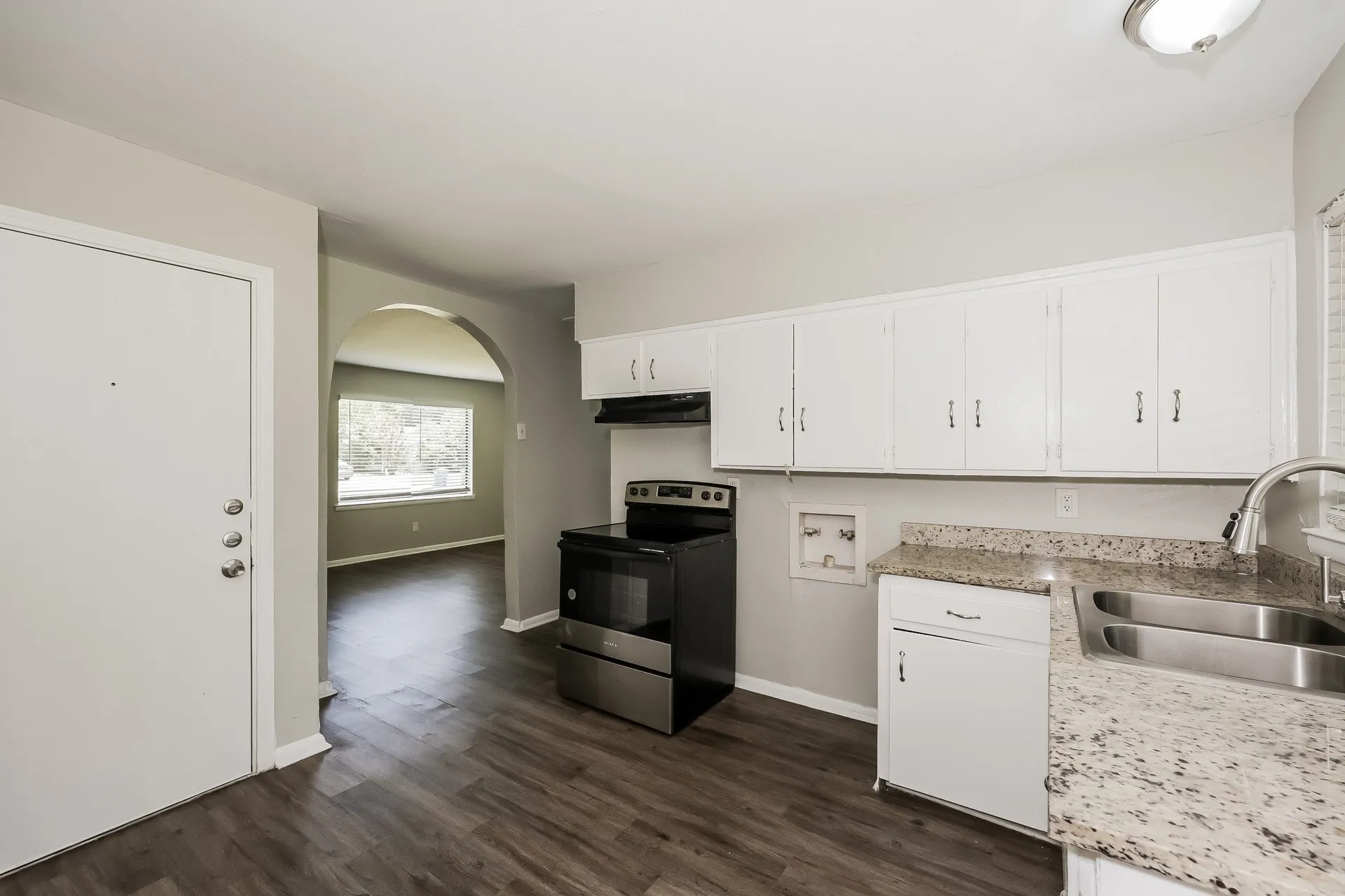 Single Family Residence For Rent in Dallas County , 720 Emberwood Drive, Dallas, Texas 75232, 3 Bedroom, 1 Bathroom, 1 Garage spaces, 956 Sqft, built in 1956, mls#21374567, Real Estate Agent in Dallas, Homes For Rent in Dallas county, Homes For Rent in Dallas, Realtor in Dallas Texas, Real Estate Brokerage Independent Realty Texas, Luminita Cordes Realtor