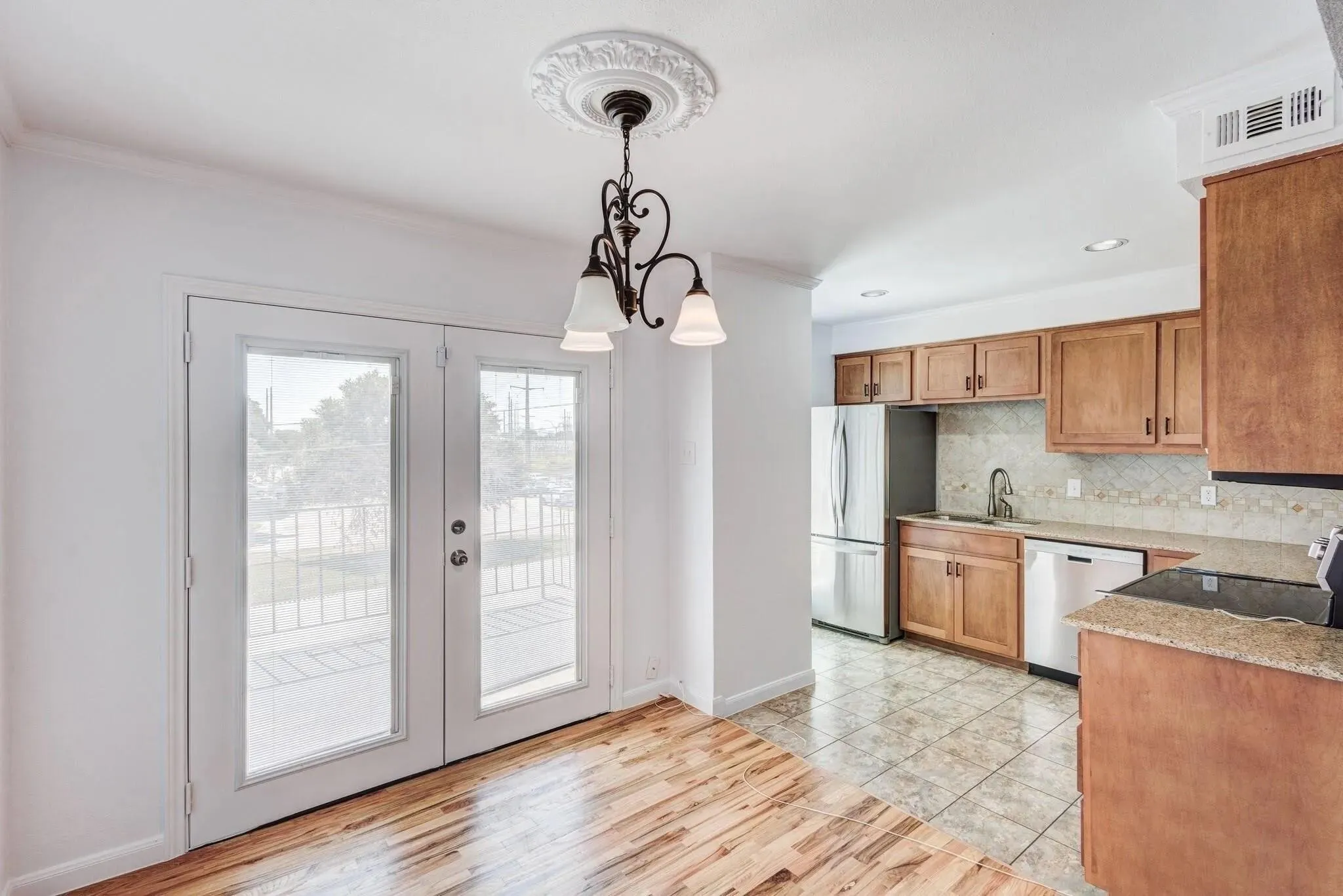 Condominium For Rent in Dallas County , 4658 Matilda #H Street, Dallas, Texas 75206, 1 Bedroom, 1 Bathroom, Garage spaces, 738 Sqft, built in 1968, mls#21374568, Real Estate Agent in Dallas, Homes For Rent in Dallas county, Homes For Rent in Dallas, Realtor in Dallas Texas, Real Estate Brokerage Independent Realty Texas, Luminita Cordes Realtor