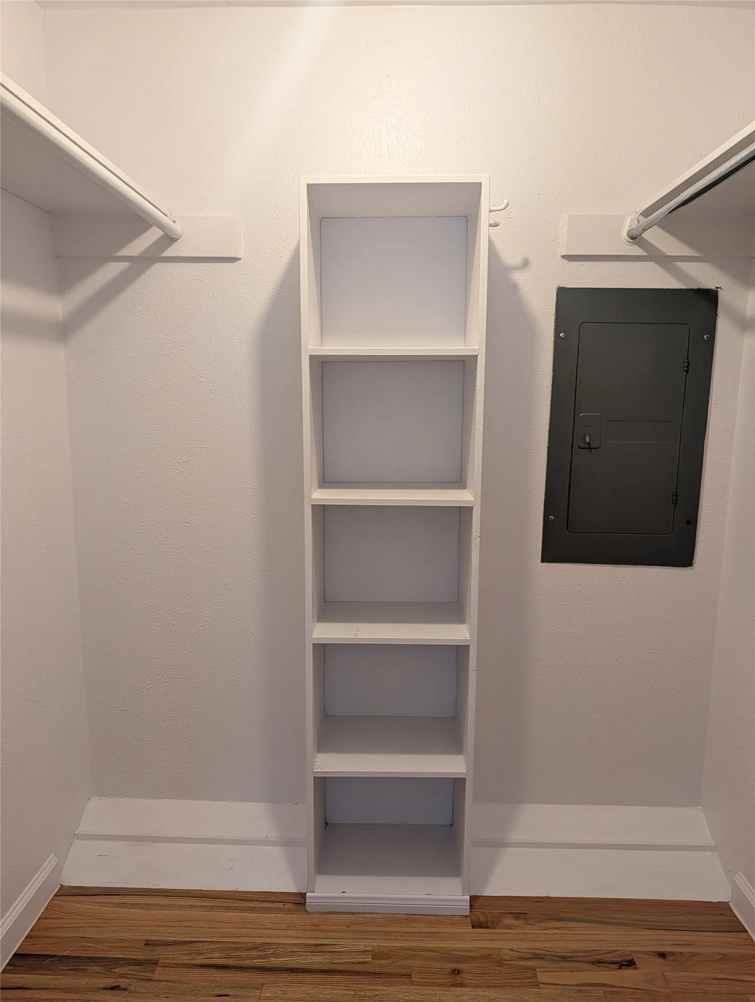 Condominium For Rent in Dallas County , 4658 Matilda #H Street, Dallas, Texas 75206, 1 Bedroom, 1 Bathroom, Garage spaces, 738 Sqft, built in 1968, mls#21374568, Real Estate Agent in Dallas, Homes For Rent in Dallas county, Homes For Rent in Dallas, Realtor in Dallas Texas, Real Estate Brokerage Independent Realty Texas, Luminita Cordes Realtor