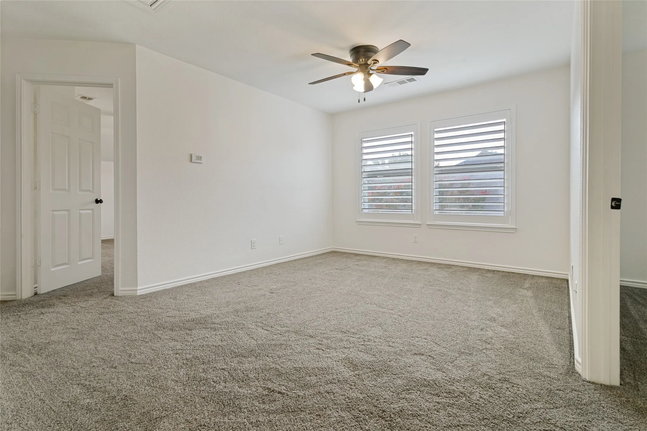 Upstairs Bonus Room , Serves as a upstairs living, family bonus room