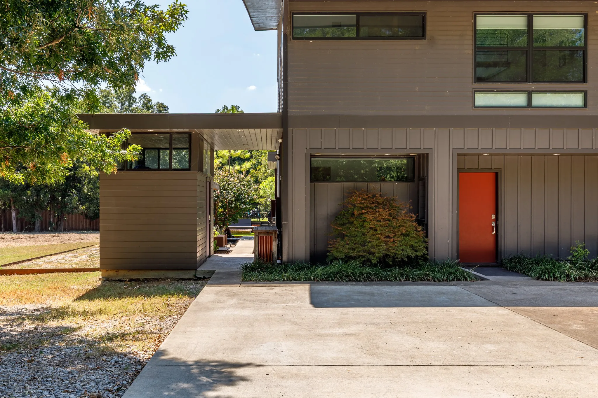 Single Family Residence For Rent in Collin County , 6448 County Road 437, Princeton, Texas 75407, 2 Bedroom, 3 Bathroom, Garage spaces, 1,621 Sqft, built in 2014, mls#21359276, Real Estate Agent in Princeton, Homes For Rent in Collin county, Homes For Rent in Princeton, Realtor in Princeton Texas, Real Estate Brokerage Independent Realty Texas, Luminita Cordes Realtor