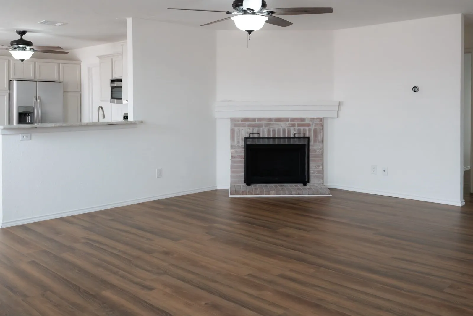 Single Family Residence For Rent in Tarrant County , 3883 Fox Run Drive, Fort Worth, Texas 76123, 3 Bedroom, 2 Bathroom, 2 Garage spaces, 1,497 Sqft, built in 1998, mls#21374577, Real Estate Agent in Fort Worth, Homes For Rent in Tarrant county, Homes For Rent in Fort Worth, Realtor in Fort Worth Texas, Real Estate Brokerage Independent Realty Texas, Luminita Cordes Realtor