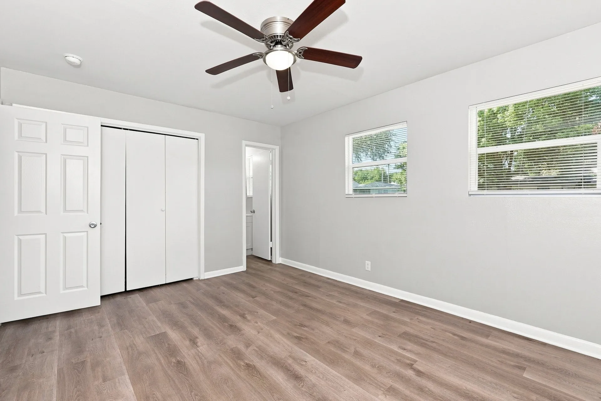 Single Family Residence For Rent in Tarrant County , 5825 Aton Avenue, Westworth Village, Texas 76114, 3 Bedroom, 2 Bathroom, Garage spaces, 1,133 Sqft, built in 1955, mls#21374578, Real Estate Agent in Westworth Village, Homes For Rent in Tarrant county, Homes For Rent in Westworth Village, Realtor in Westworth Village Texas, Real Estate Brokerage Independent Realty Texas, Luminita Cordes Realtor