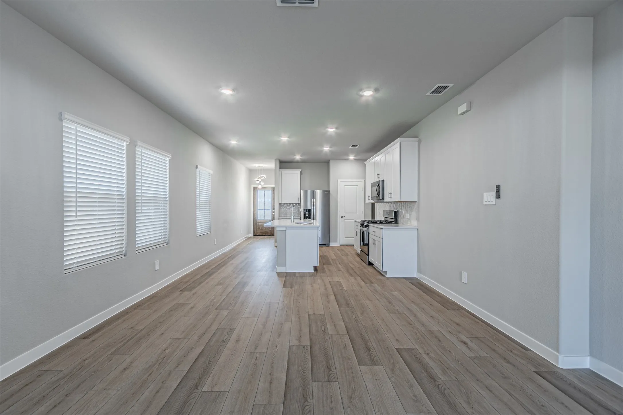 Single Family Residence For Rent in Collin County , 6005 alderton Drive, Mc Kinney, Texas 75071, 4 Bedroom, 2 Bathroom, 2 Garage spaces, 1,605 Sqft, built in 2026, mls#21374590, Real Estate Agent in Mc Kinney, Homes For Rent in Collin county, Homes For Rent in Mc Kinney, Realtor in Mc Kinney Texas, Real Estate Brokerage Independent Realty Texas, Luminita Cordes Realtor