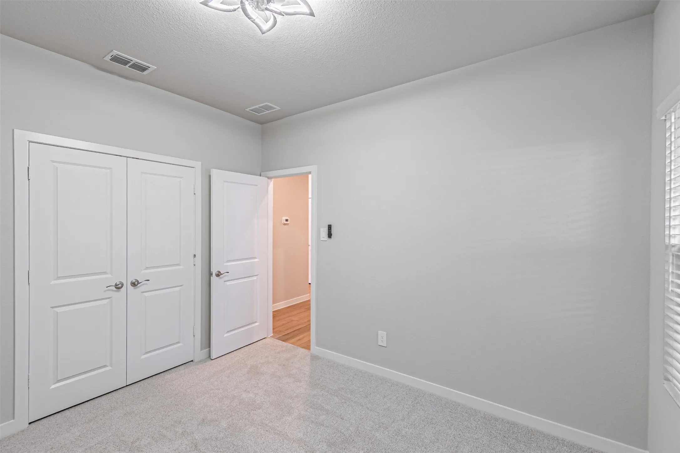 Single Family Residence For Rent in Collin County , 6005 alderton Drive, Mc Kinney, Texas 75071, 4 Bedroom, 2 Bathroom, 2 Garage spaces, 1,605 Sqft, built in 2026, mls#21374590, Real Estate Agent in Mc Kinney, Homes For Rent in Collin county, Homes For Rent in Mc Kinney, Realtor in Mc Kinney Texas, Real Estate Brokerage Independent Realty Texas, Luminita Cordes Realtor
