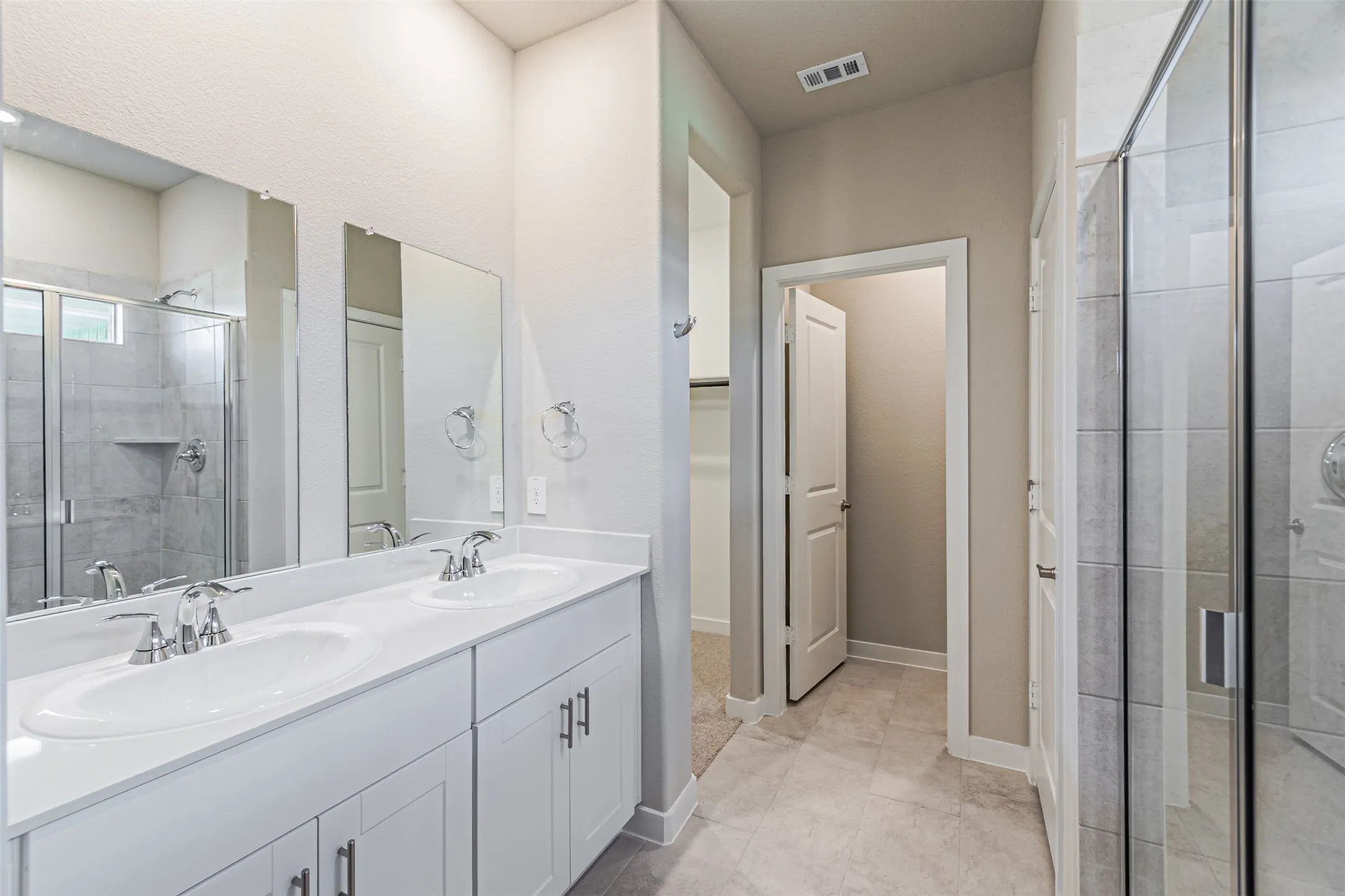 Single Family Residence For Rent in Collin County , 6005 alderton Drive, Mc Kinney, Texas 75071, 4 Bedroom, 2 Bathroom, 2 Garage spaces, 1,605 Sqft, built in 2026, mls#21374590, Real Estate Agent in Mc Kinney, Homes For Rent in Collin county, Homes For Rent in Mc Kinney, Realtor in Mc Kinney Texas, Real Estate Brokerage Independent Realty Texas, Luminita Cordes Realtor