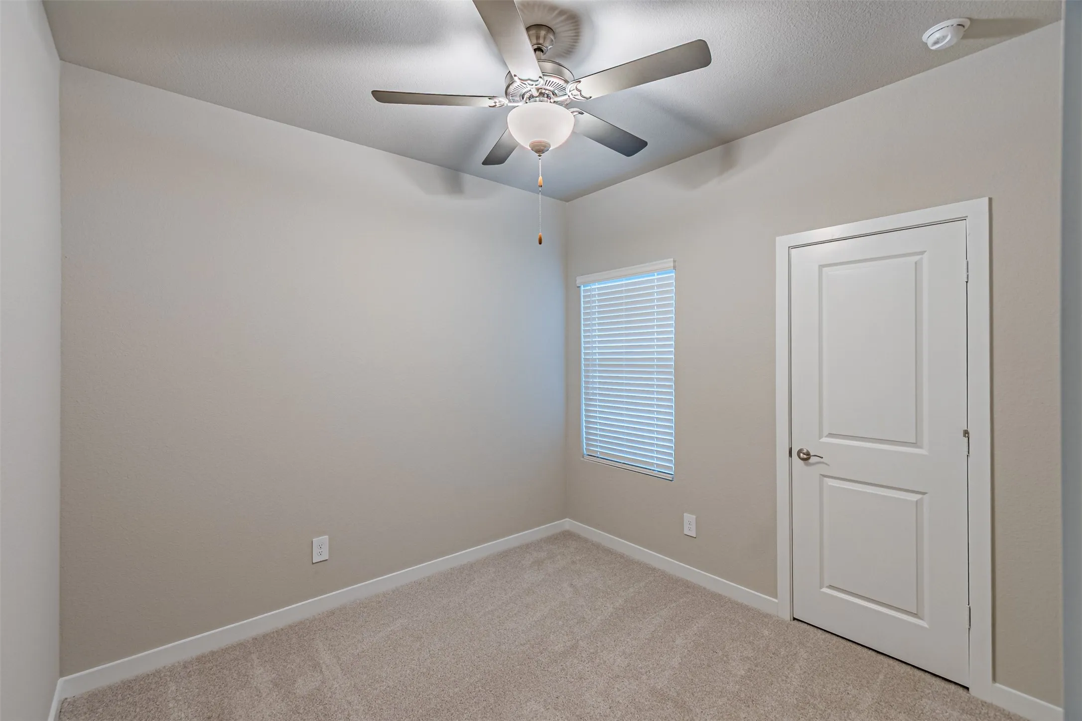 Single Family Residence For Rent in Collin County , 6005 alderton Drive, Mc Kinney, Texas 75071, 4 Bedroom, 2 Bathroom, 2 Garage spaces, 1,605 Sqft, built in 2026, mls#21374590, Real Estate Agent in Mc Kinney, Homes For Rent in Collin county, Homes For Rent in Mc Kinney, Realtor in Mc Kinney Texas, Real Estate Brokerage Independent Realty Texas, Luminita Cordes Realtor