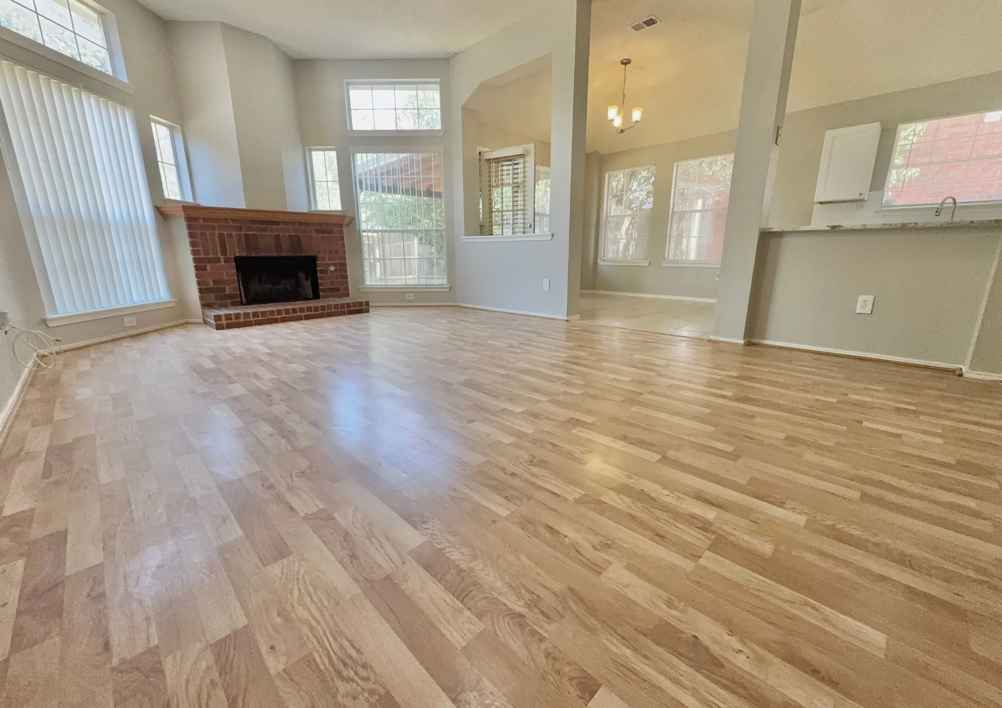Single Family Residence For Rent in Denton County , 1912 Centenary Drive, Flower Mound, Texas 75028, 3 Bedroom, 2 Bathroom, 2 Garage spaces, 1,357 Sqft, built in 1992, mls#21373965, Real Estate Agent in Flower Mound, Homes For Rent in Denton county, Homes For Rent in Flower Mound, Realtor in Flower Mound Texas, Real Estate Brokerage Independent Realty Texas, Luminita Cordes Realtor