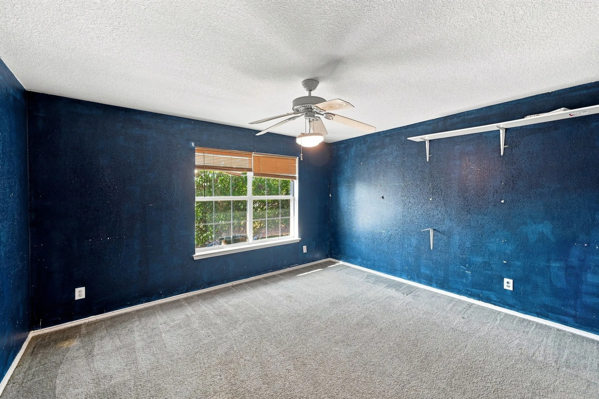 Single Family Residence For Sale in Dallas County , 467 Orchard Hill Drive, Cedar Hill, Texas 75104, 4 Bedroom, 3 Bathroom, 2 Garage spaces, 2,616 Sqft, built in 1999, mls#21374592, Real Estate Agent in Cedar Hill, Homes For Sale in Dallas county, Homes For Sale in Cedar Hill, Realtor in Cedar Hill Texas, Real Estate Brokerage Independent Realty Texas, Luminita Cordes Realtor