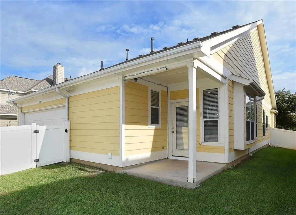 Single Family Residence For Sale in Denton County , 9109 Nathaniel Drive, Providence Village, Texas 76227, 3 Bedroom, 2 Bathroom, 2 Garage spaces, 1,232 Sqft, built in 2007, mls#21374596, Real Estate Agent in Providence Village, Homes For Sale in Denton county, Homes For Sale in Providence Village, Realtor in Providence Village Texas, Real Estate Brokerage Independent Realty Texas, Luminita Cordes Realtor