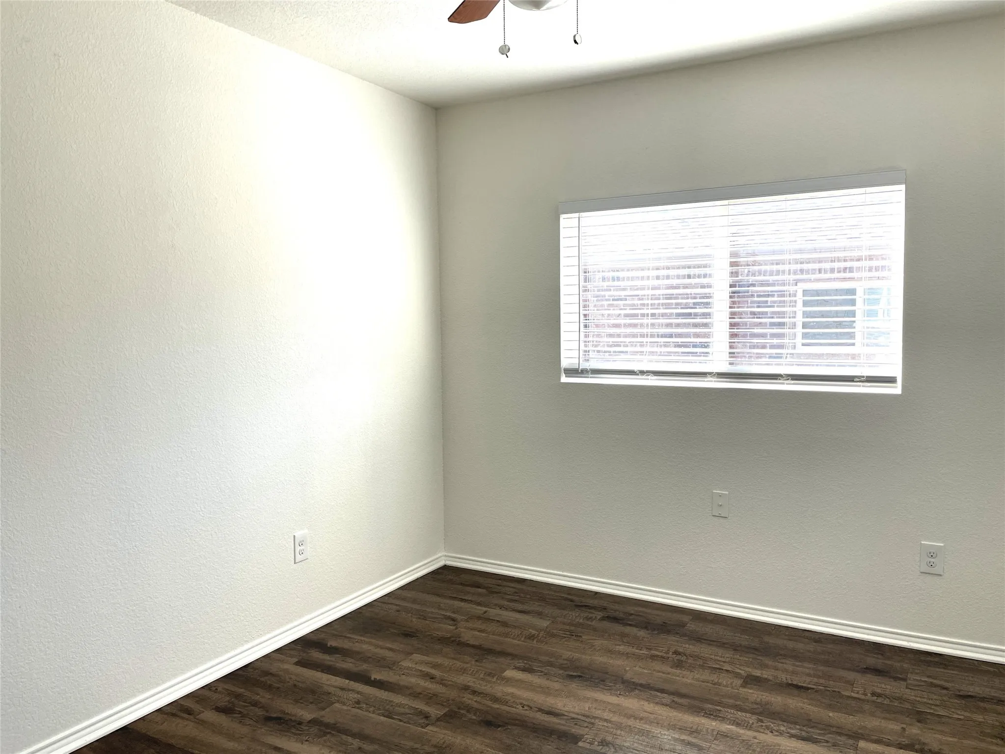 Single Family Residence For Rent in Grayson County , 1305 Swan Ridge Drive, Sherman, Texas 75092, 3 Bedroom, 2 Bathroom, 2 Garage spaces, 1,546 Sqft, built in 2016, mls#21374598, Real Estate Agent in Sherman, Homes For Rent in Grayson county, Homes For Rent in Sherman, Realtor in Sherman Texas, Real Estate Brokerage Independent Realty Texas, Luminita Cordes Realtor