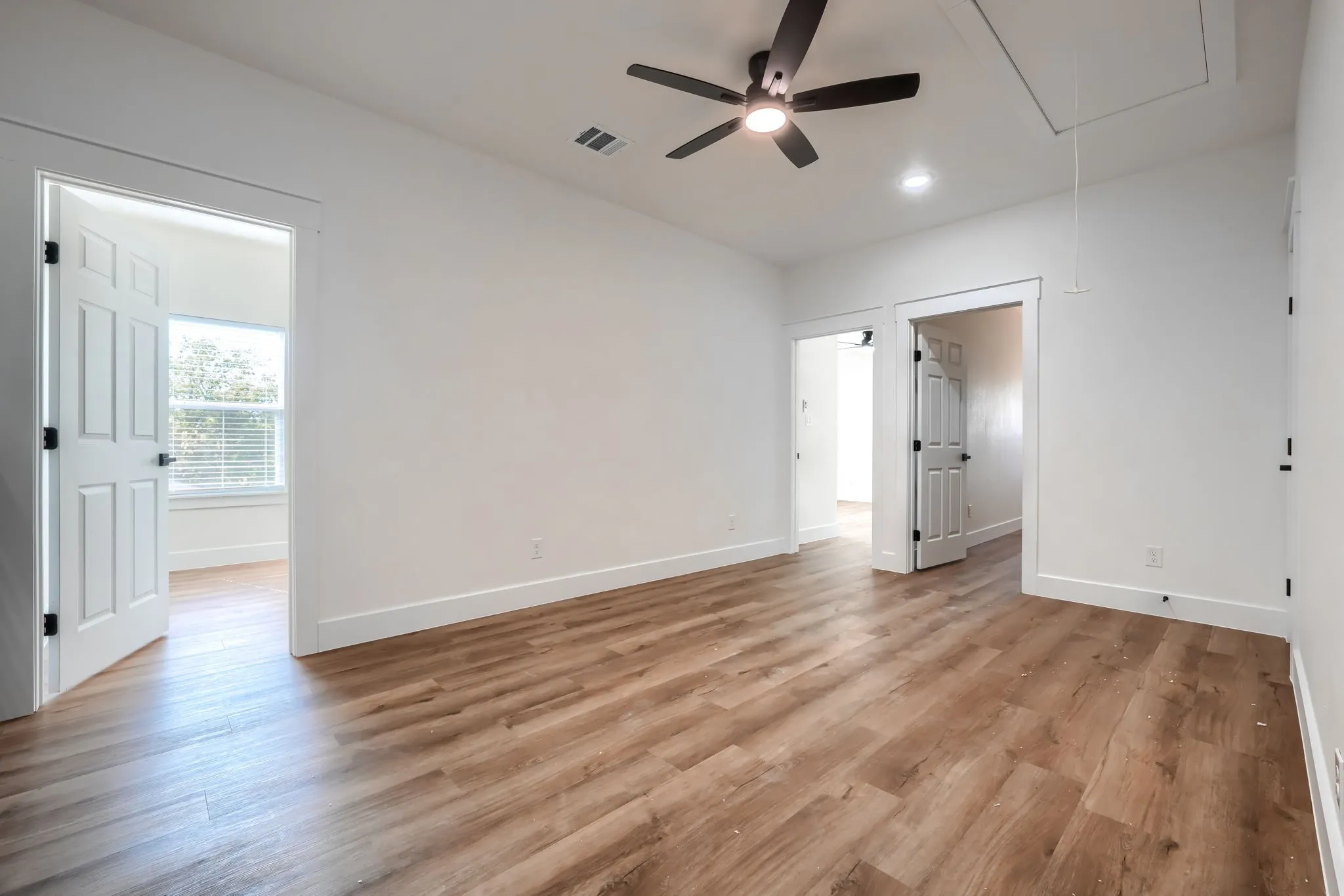 Duplex For Rent in Tarrant County , 3321 Howard Street, Fort Worth, Texas 76119, 4 Bedroom, 3 Bathroom, 2 Garage spaces, 2,926 Sqft, built in 2024, mls#21360904, Real Estate Agent in Fort Worth, Homes For Rent in Tarrant county, Homes For Rent in Fort Worth, Realtor in Fort Worth Texas, Real Estate Brokerage Independent Realty Texas, Luminita Cordes Realtor