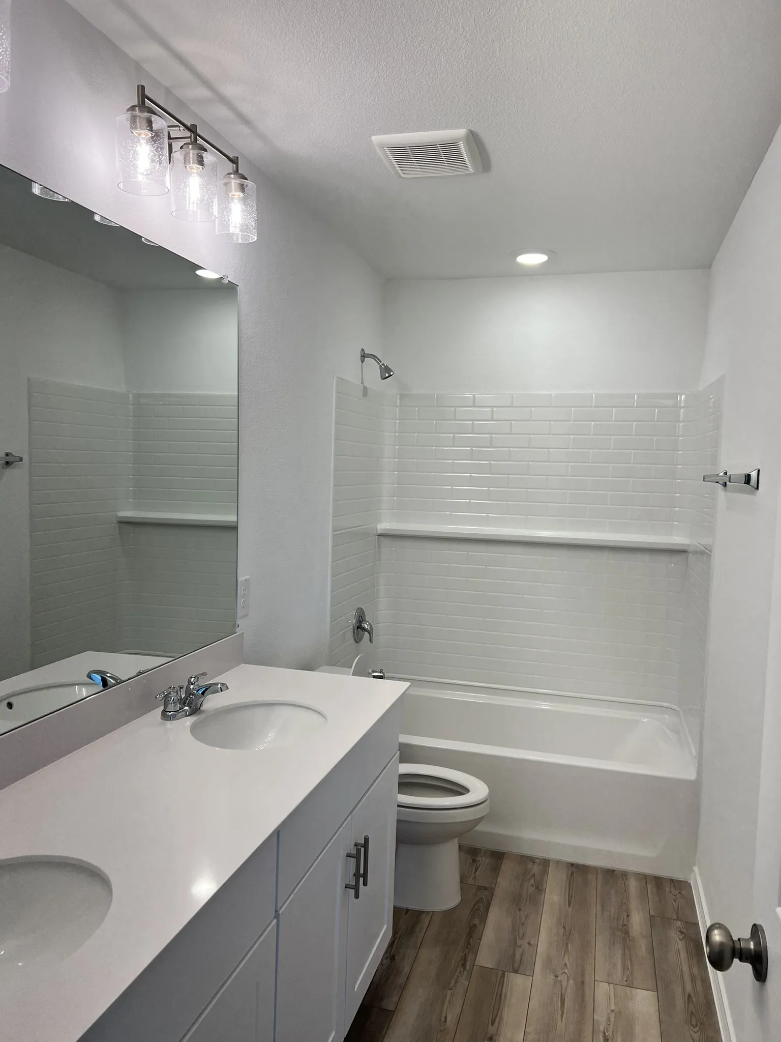 Single Family Residence For Rent in Collin County , 612 Agarita Way, Princeton, Texas 75407, 5 Bedroom, 3 Bathroom, 2 Garage spaces, 3,079 Sqft, built in 2024, mls#21374604, Real Estate Agent in Princeton, Homes For Rent in Collin county, Homes For Rent in Princeton, Realtor in Princeton Texas, Real Estate Brokerage Independent Realty Texas, Luminita Cordes Realtor