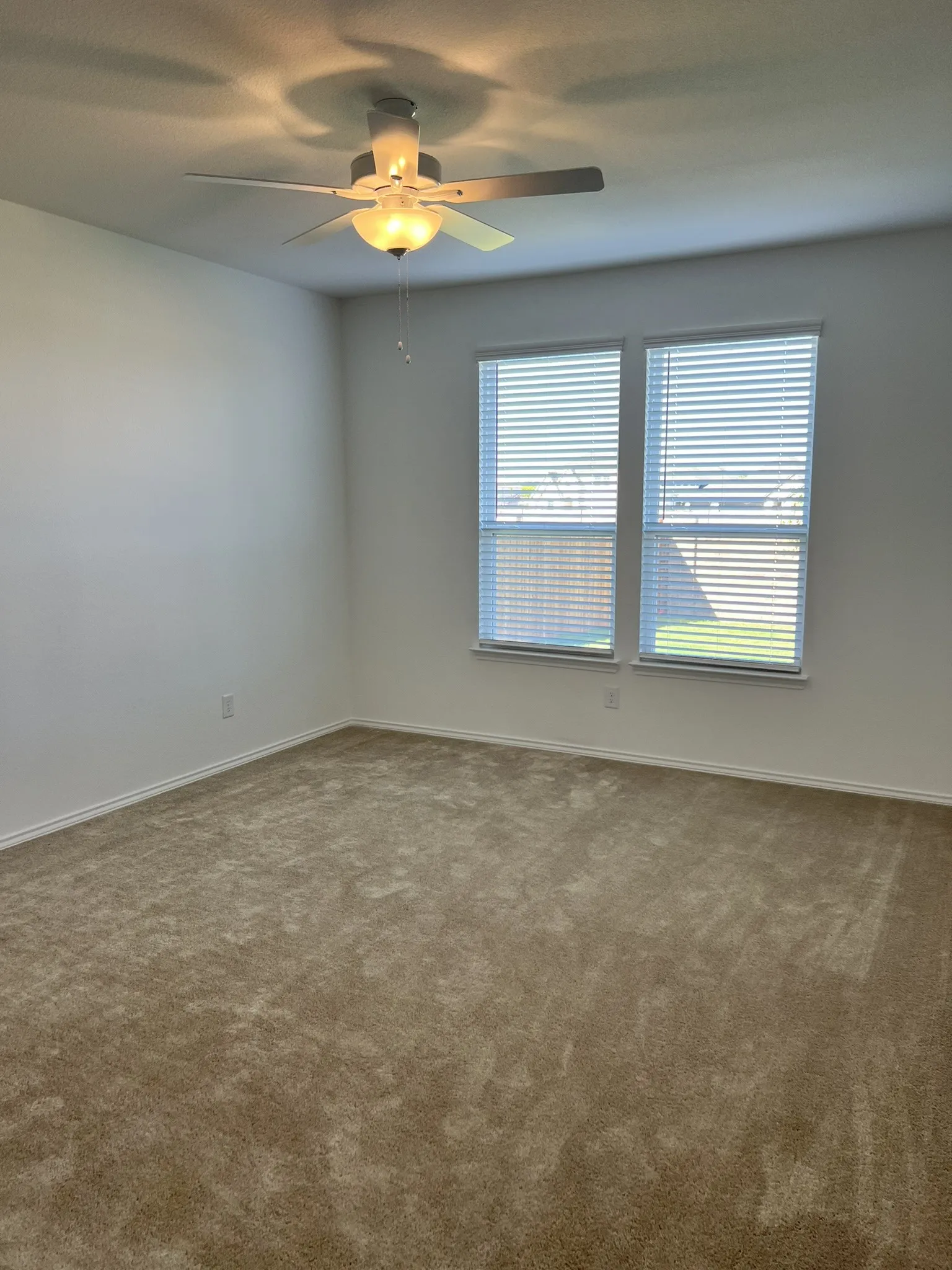 Single Family Residence For Rent in Collin County , 612 Agarita Way, Princeton, Texas 75407, 5 Bedroom, 3 Bathroom, 2 Garage spaces, 3,079 Sqft, built in 2024, mls#21374604, Real Estate Agent in Princeton, Homes For Rent in Collin county, Homes For Rent in Princeton, Realtor in Princeton Texas, Real Estate Brokerage Independent Realty Texas, Luminita Cordes Realtor