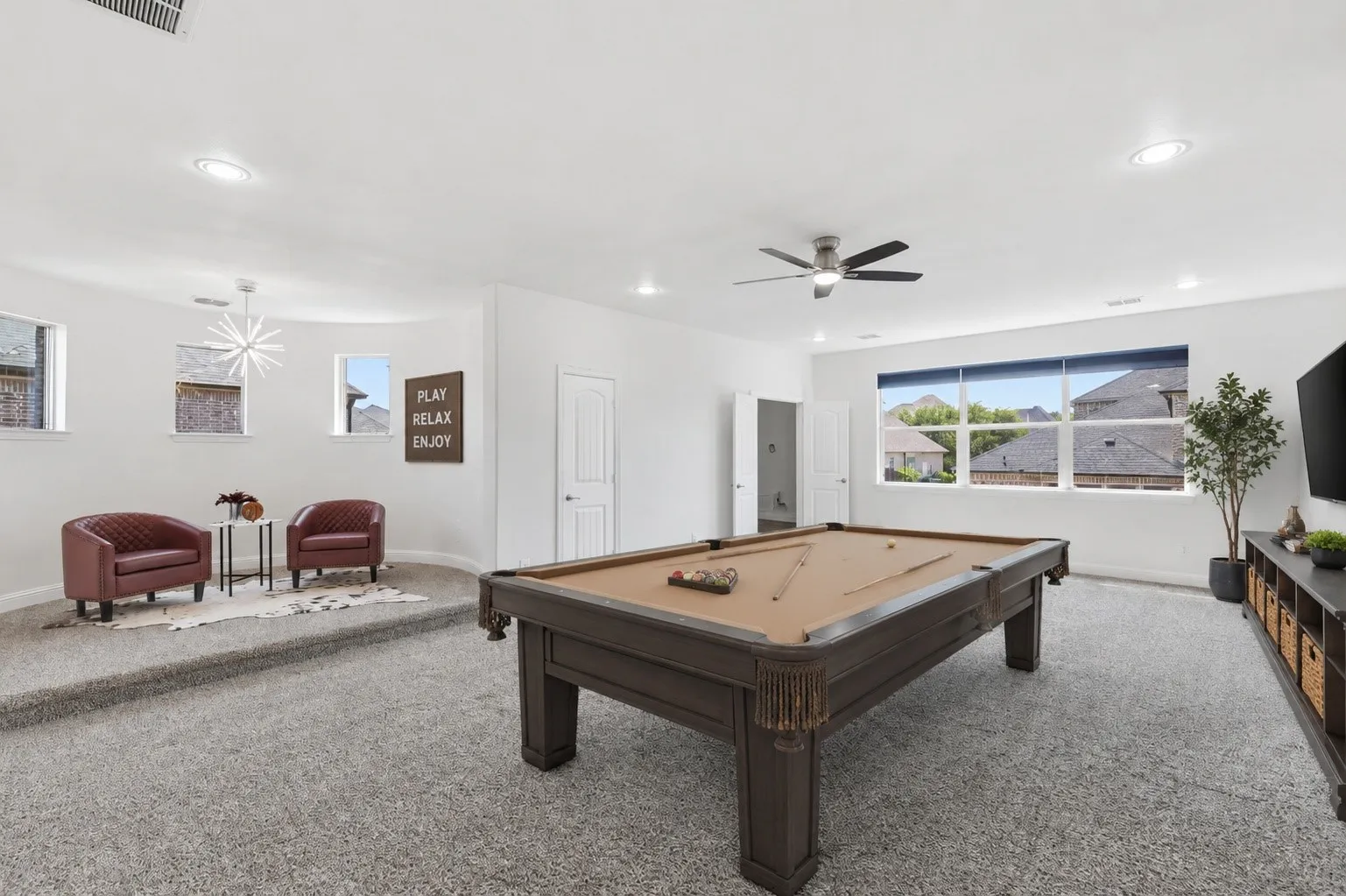 Single Family Residence For Sale in Collin County , 1120 Circle J Trail, Prosper, Texas 75078, 4 Bedroom, 4 Bathroom, 3 Garage spaces, 3,821 Sqft, built in 2014, mls#21374497, Real Estate Agent in Prosper, Homes For Sale in Collin county, Homes For Sale in Prosper, Realtor in Prosper Texas, Real Estate Brokerage Independent Realty Texas, Luminita Cordes Realtor