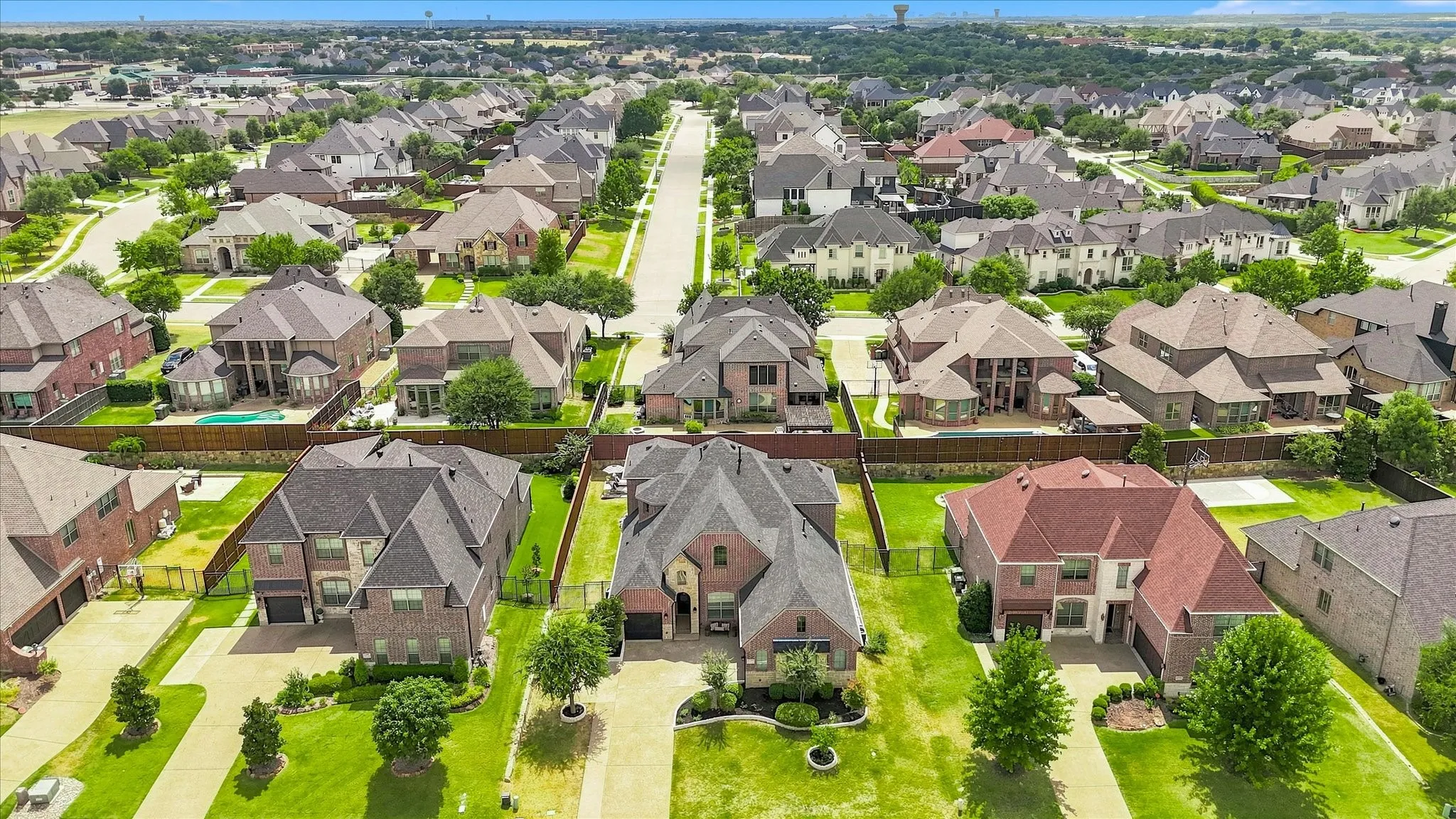 Single Family Residence For Sale in Collin County , 1120 Circle J Trail, Prosper, Texas 75078, 4 Bedroom, 4 Bathroom, 3 Garage spaces, 3,821 Sqft, built in 2014, mls#21374497, Real Estate Agent in Prosper, Homes For Sale in Collin county, Homes For Sale in Prosper, Realtor in Prosper Texas, Real Estate Brokerage Independent Realty Texas, Luminita Cordes Realtor