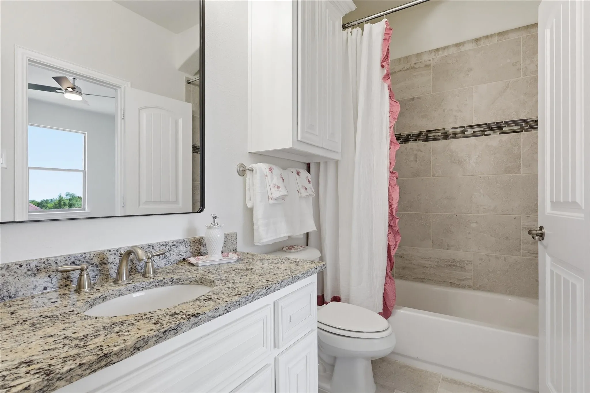 Single Family Residence For Sale in Collin County , 1120 Circle J Trail, Prosper, Texas 75078, 4 Bedroom, 4 Bathroom, 3 Garage spaces, 3,821 Sqft, built in 2014, mls#21374497, Real Estate Agent in Prosper, Homes For Sale in Collin county, Homes For Sale in Prosper, Realtor in Prosper Texas, Real Estate Brokerage Independent Realty Texas, Luminita Cordes Realtor