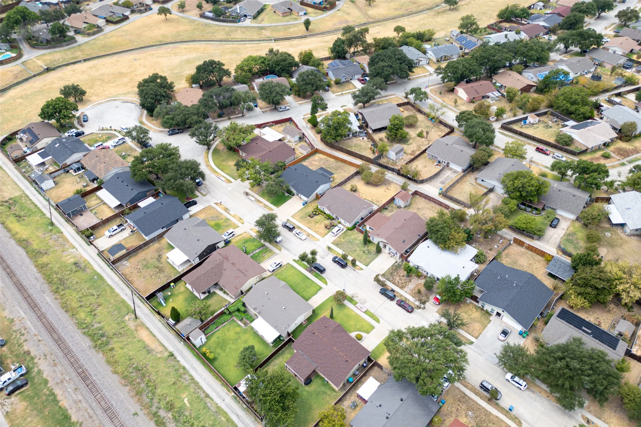 Single Family Residence For Sale in Denton County , 2916 Lockwood Drive, Carrollton, Texas 75007, 3 Bedroom, 2 Bathroom, 1 Garage spaces, 1,264 Sqft, built in 1972, mls#21370298, Real Estate Agent in Carrollton, Homes For Sale in Denton county, Homes For Sale in Carrollton, Realtor in Carrollton Texas, Real Estate Brokerage Independent Realty Texas, Luminita Cordes Realtor