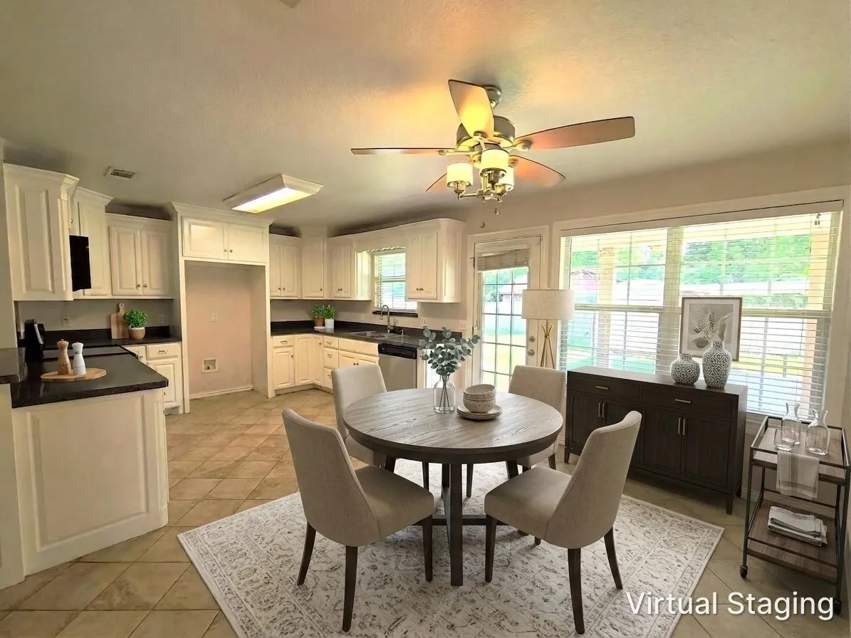 Single Family Residence For Rent in Parker County , 210 E El Camino Real, Weatherford, Texas 76087, 3 Bedroom, 2 Bathroom, Garage spaces, 1,290 Sqft, built in 2006, mls#21374124, Real Estate Agent in Weatherford, Homes For Rent in Parker county, Homes For Rent in Weatherford, Realtor in Weatherford Texas, Real Estate Brokerage Independent Realty Texas, Luminita Cordes Realtor