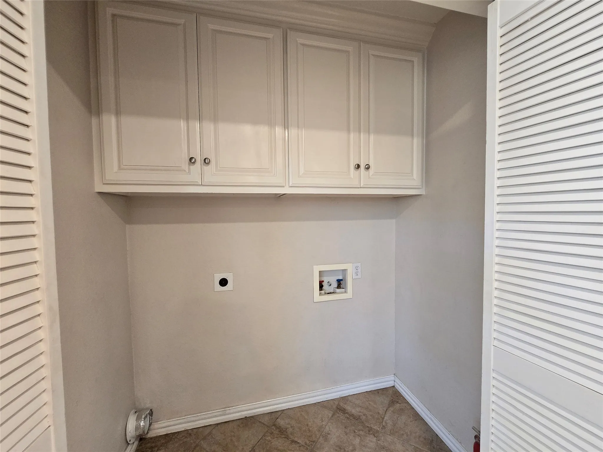 Single Family Residence For Rent in Parker County , 210 E El Camino Real, Weatherford, Texas 76087, 3 Bedroom, 2 Bathroom, Garage spaces, 1,290 Sqft, built in 2006, mls#21374124, Real Estate Agent in Weatherford, Homes For Rent in Parker county, Homes For Rent in Weatherford, Realtor in Weatherford Texas, Real Estate Brokerage Independent Realty Texas, Luminita Cordes Realtor