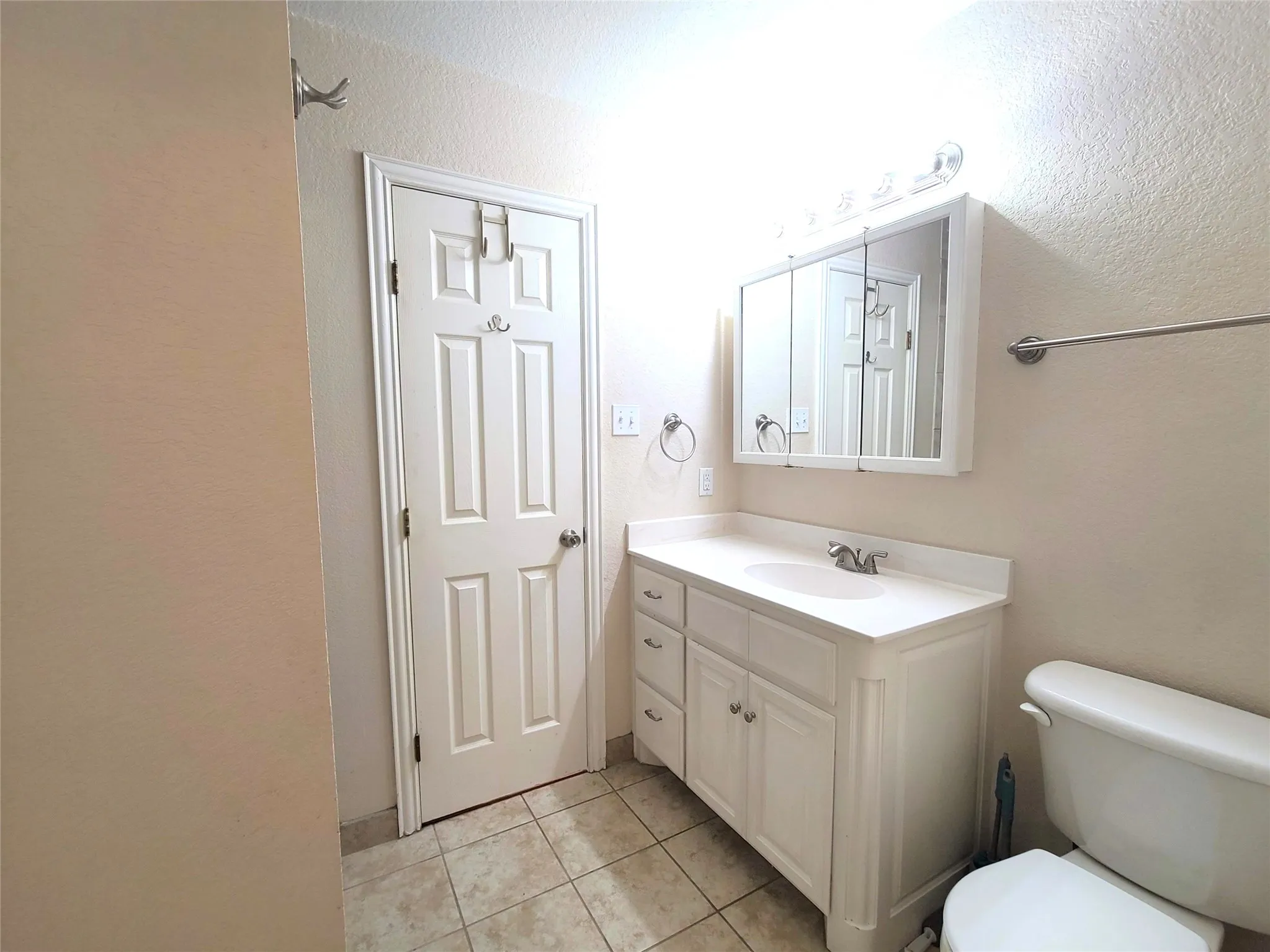 Single Family Residence For Rent in Parker County , 210 E El Camino Real, Weatherford, Texas 76087, 3 Bedroom, 2 Bathroom, Garage spaces, 1,290 Sqft, built in 2006, mls#21374124, Real Estate Agent in Weatherford, Homes For Rent in Parker county, Homes For Rent in Weatherford, Realtor in Weatherford Texas, Real Estate Brokerage Independent Realty Texas, Luminita Cordes Realtor