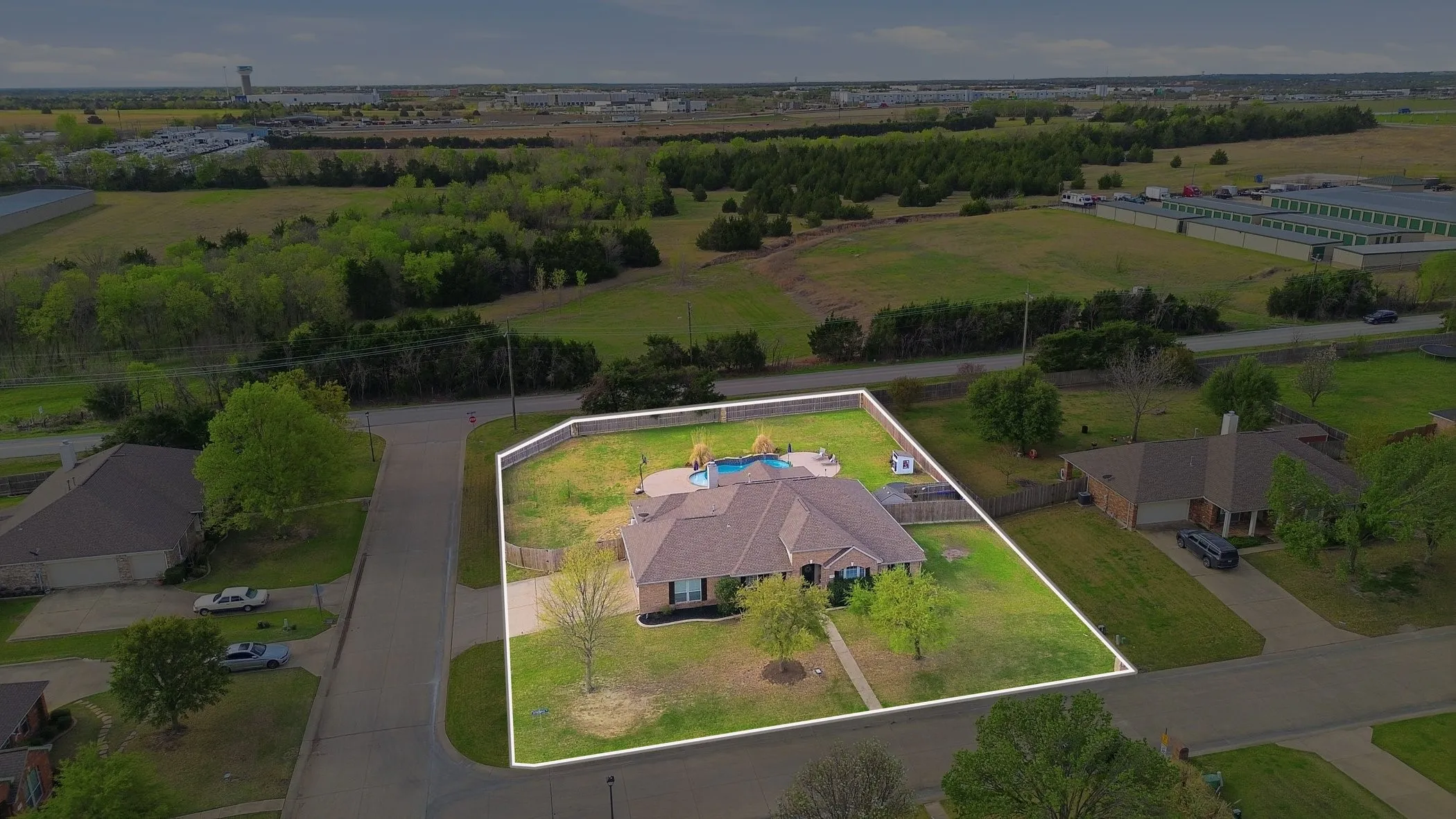 Single Family Residence For Sale in Rockwall County , 114 Clydesdale Drive, Fate, Texas 75087, 5 Bedroom, 3 Bathroom, 3 Garage spaces, 2,492 Sqft, built in 2003, mls#21374010, Real Estate Agent in Fate, Homes For Sale in Rockwall county, Homes For Sale in Fate, Realtor in Fate Texas, Real Estate Brokerage Independent Realty Texas, Luminita Cordes Realtor