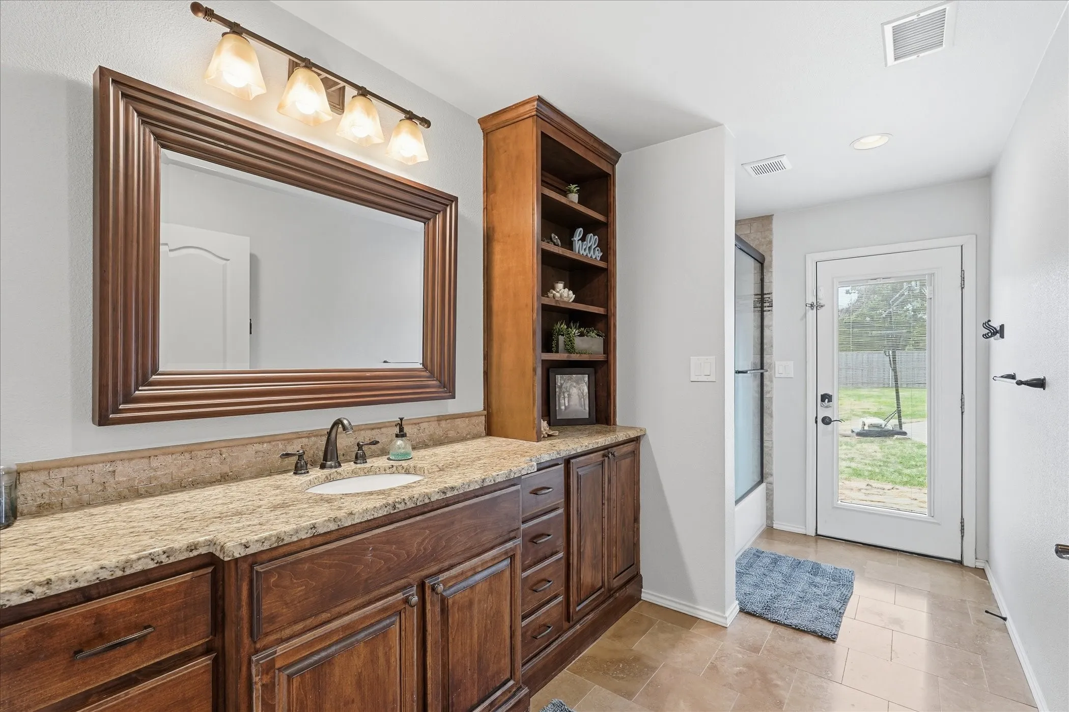 Single Family Residence For Sale in Rockwall County , 114 Clydesdale Drive, Fate, Texas 75087, 5 Bedroom, 3 Bathroom, 3 Garage spaces, 2,492 Sqft, built in 2003, mls#21374010, Real Estate Agent in Fate, Homes For Sale in Rockwall county, Homes For Sale in Fate, Realtor in Fate Texas, Real Estate Brokerage Independent Realty Texas, Luminita Cordes Realtor