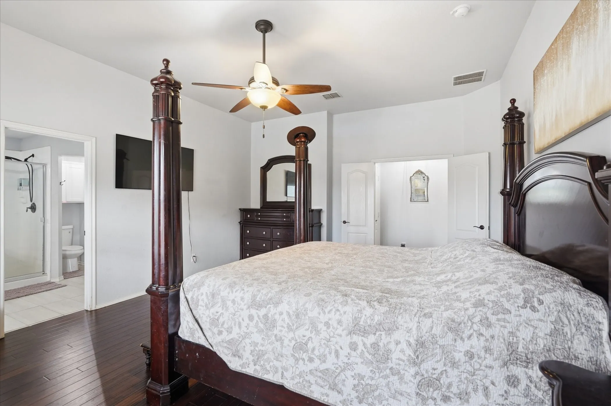 Single Family Residence For Sale in Rockwall County , 114 Clydesdale Drive, Fate, Texas 75087, 5 Bedroom, 3 Bathroom, 3 Garage spaces, 2,492 Sqft, built in 2003, mls#21374010, Real Estate Agent in Fate, Homes For Sale in Rockwall county, Homes For Sale in Fate, Realtor in Fate Texas, Real Estate Brokerage Independent Realty Texas, Luminita Cordes Realtor