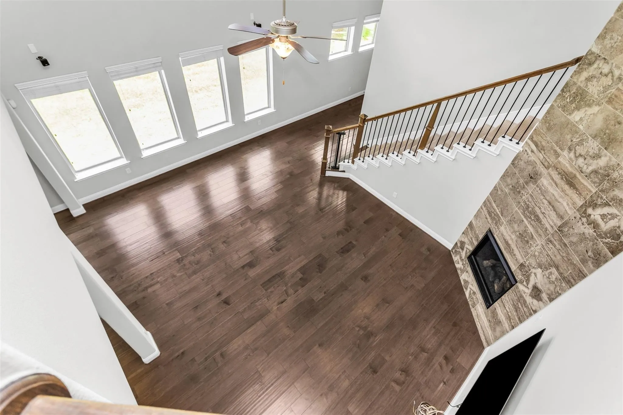 Single Family Residence For Sale in Denton County , 6333 Hall Road, Frisco, Texas 75034, 4 Bedroom, 5 Bathroom, 2 Garage spaces, 3,688 Sqft, built in 2017, mls#21374623, Real Estate Agent in Frisco, Homes For Sale in Denton county, Homes For Sale in Frisco, Realtor in Frisco Texas, Real Estate Brokerage Independent Realty Texas, Luminita Cordes Realtor