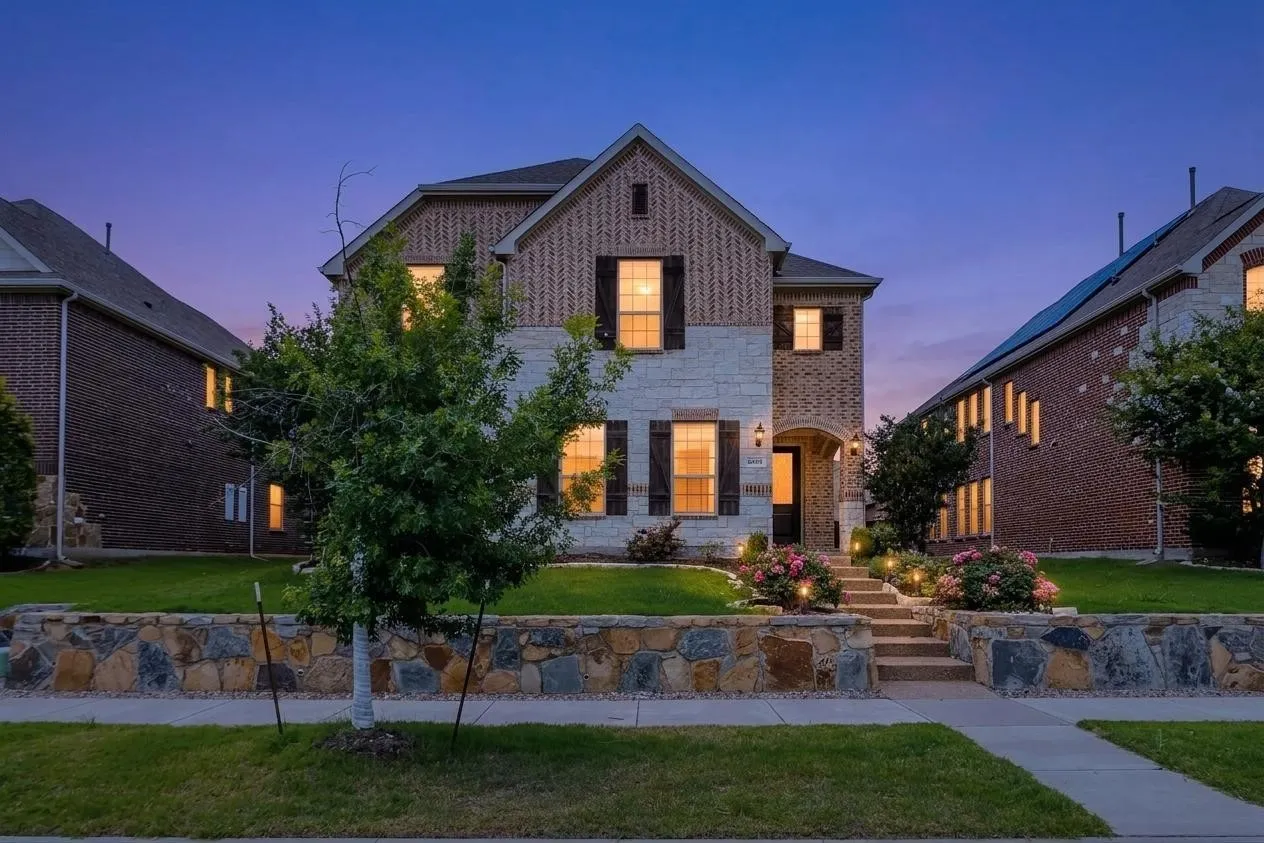 Single Family Residence For Rent in Denton County , 6333 Hall Road, Frisco, Texas 75034, 4 Bedroom, 5 Bathroom, 2 Garage spaces, 3,688 Sqft, built in 2017, mls#21374630, Real Estate Agent in Frisco, Homes For Rent in Denton county, Homes For Rent in Frisco, Realtor in Frisco Texas, Real Estate Brokerage Independent Realty Texas, Luminita Cordes Realtor