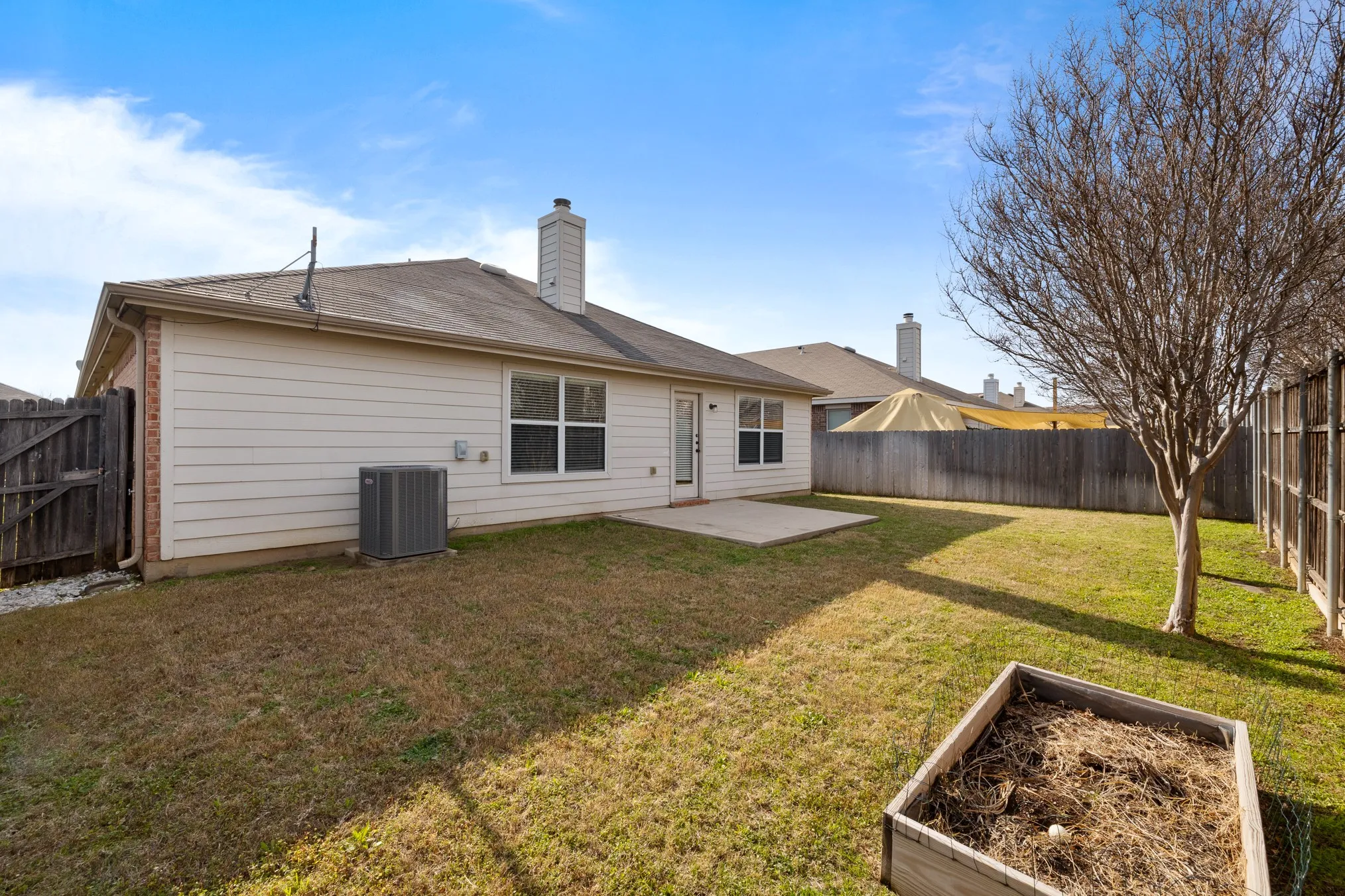Single Family Residence For Rent in Tarrant County , 6237 Chalk Hollow Drive, Fort Worth, Texas 76179, 3 Bedroom, 2 Bathroom, 2 Garage spaces, 1,751 Sqft, built in 2008, mls#21374460, Real Estate Agent in Fort Worth, Homes For Rent in Tarrant county, Homes For Rent in Fort Worth, Realtor in Fort Worth Texas, Real Estate Brokerage Independent Realty Texas, Luminita Cordes Realtor