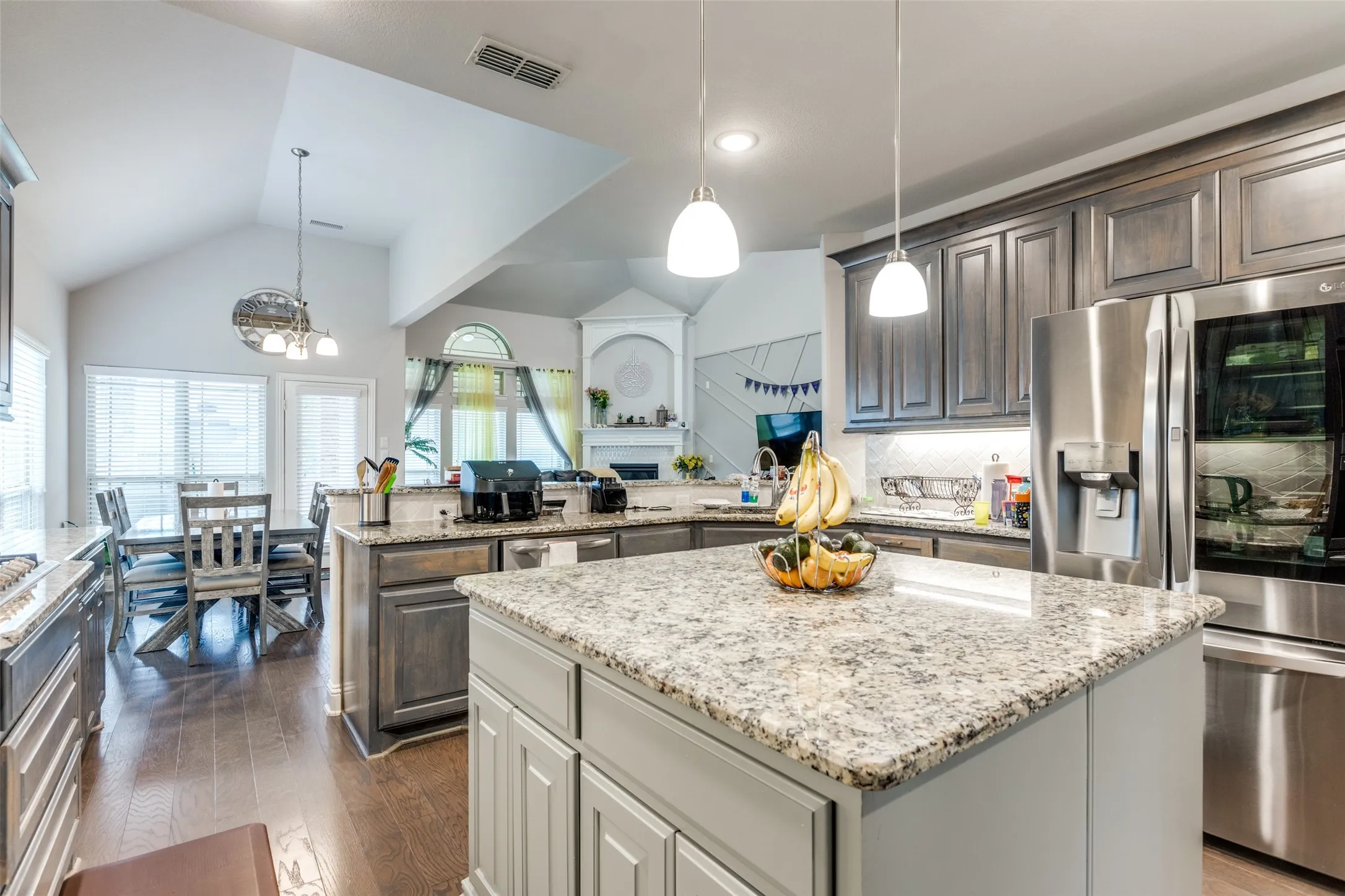 Single Family Residence For Rent in Collin County , 1412 Baynes Drive, Mc Kinney, Texas 75071, 6 Bedroom, 4 Bathroom, 2 Garage spaces, 4,433 Sqft, built in 2019, mls#21374641, Real Estate Agent in Mc Kinney, Homes For Rent in Collin county, Homes For Rent in Mc Kinney, Realtor in Mc Kinney Texas, Real Estate Brokerage Independent Realty Texas, Luminita Cordes Realtor