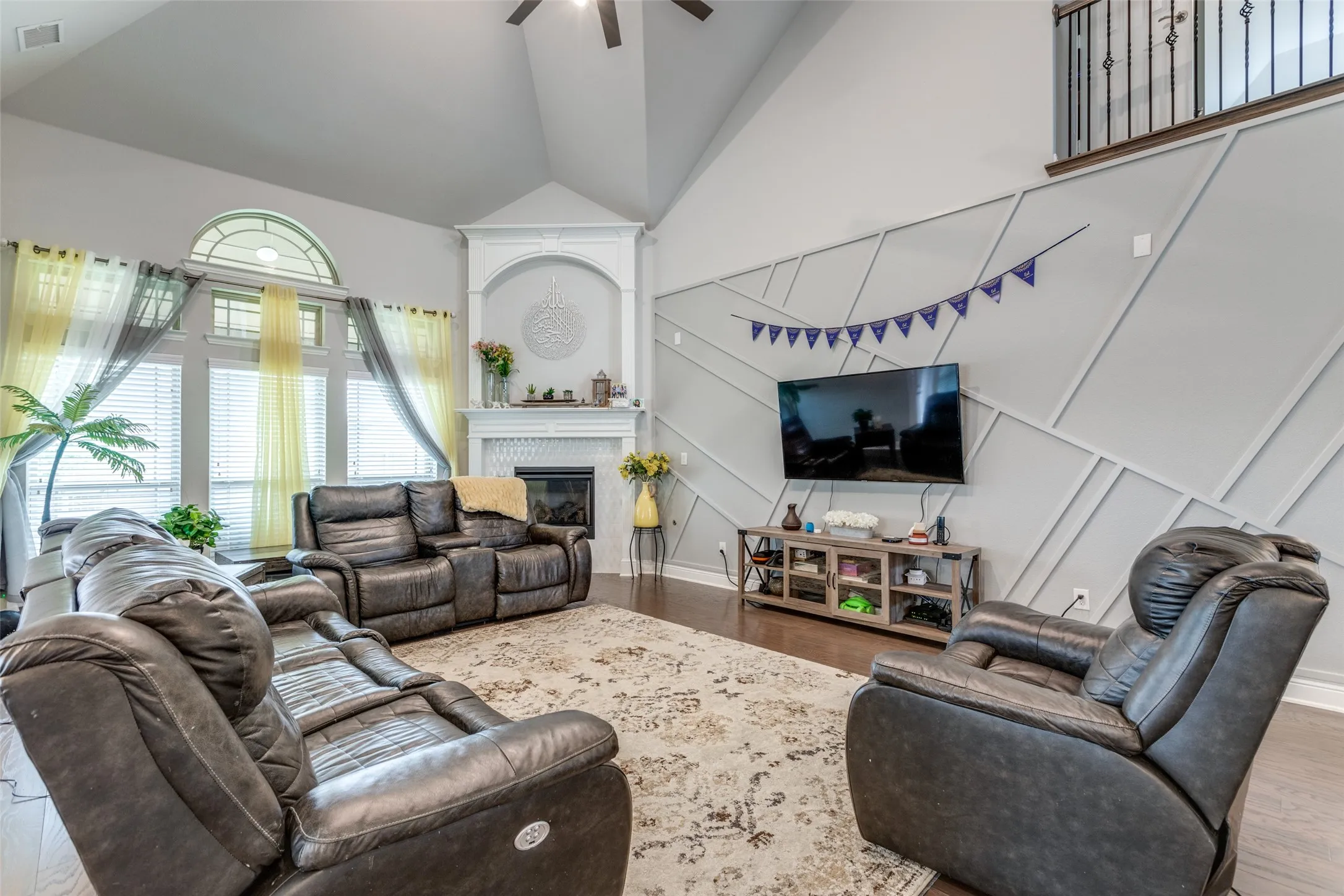 Single Family Residence For Rent in Collin County , 1412 Baynes Drive, Mc Kinney, Texas 75071, 6 Bedroom, 4 Bathroom, 2 Garage spaces, 4,433 Sqft, built in 2019, mls#21374641, Real Estate Agent in Mc Kinney, Homes For Rent in Collin county, Homes For Rent in Mc Kinney, Realtor in Mc Kinney Texas, Real Estate Brokerage Independent Realty Texas, Luminita Cordes Realtor