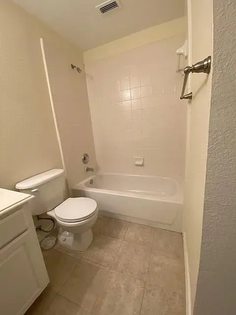 Single Family Residence For Rent in Collin County , 4437 Ridge Point Lane, Plano, Texas 75024, 4 Bedroom, 3 Bathroom, 2 Garage spaces, 2,530 Sqft, built in 2001, mls#21364090, Real Estate Agent in Plano, Homes For Rent in Collin county, Homes For Rent in Plano, Realtor in Plano Texas, Real Estate Brokerage Independent Realty Texas, Luminita Cordes Realtor