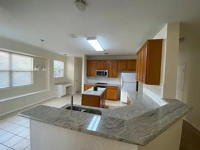 Single Family Residence For Rent in Collin County , 4437 Ridge Point Lane, Plano, Texas 75024, 4 Bedroom, 3 Bathroom, 2 Garage spaces, 2,530 Sqft, built in 2001, mls#21364090, Real Estate Agent in Plano, Homes For Rent in Collin county, Homes For Rent in Plano, Realtor in Plano Texas, Real Estate Brokerage Independent Realty Texas, Luminita Cordes Realtor