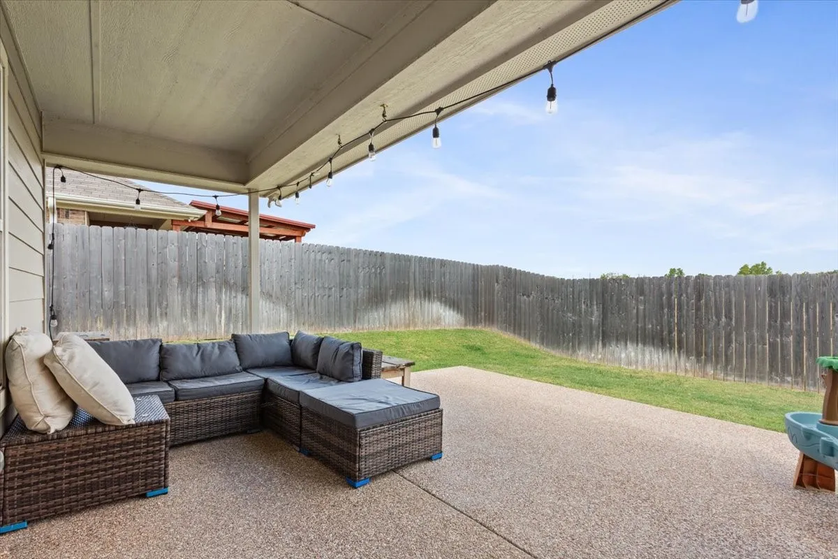 Single Family Residence For Sale in Mc Lennan County , 2518 Yoder Lane, Robinson, Texas 76706, 4 Bedroom, 2 Bathroom, 2 Garage spaces, 1,820 Sqft, built in 2021, mls#21372286, Real Estate Agent in Robinson, Homes For Sale in Mc Lennan county, Homes For Sale in Robinson, Realtor in Robinson Texas, Real Estate Brokerage Independent Realty Texas, Luminita Cordes Realtor