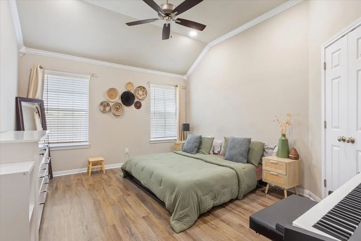 Single Family Residence For Sale in Mc Lennan County , 2518 Yoder Lane, Robinson, Texas 76706, 4 Bedroom, 2 Bathroom, 2 Garage spaces, 1,820 Sqft, built in 2021, mls#21372286, Real Estate Agent in Robinson, Homes For Sale in Mc Lennan county, Homes For Sale in Robinson, Realtor in Robinson Texas, Real Estate Brokerage Independent Realty Texas, Luminita Cordes Realtor