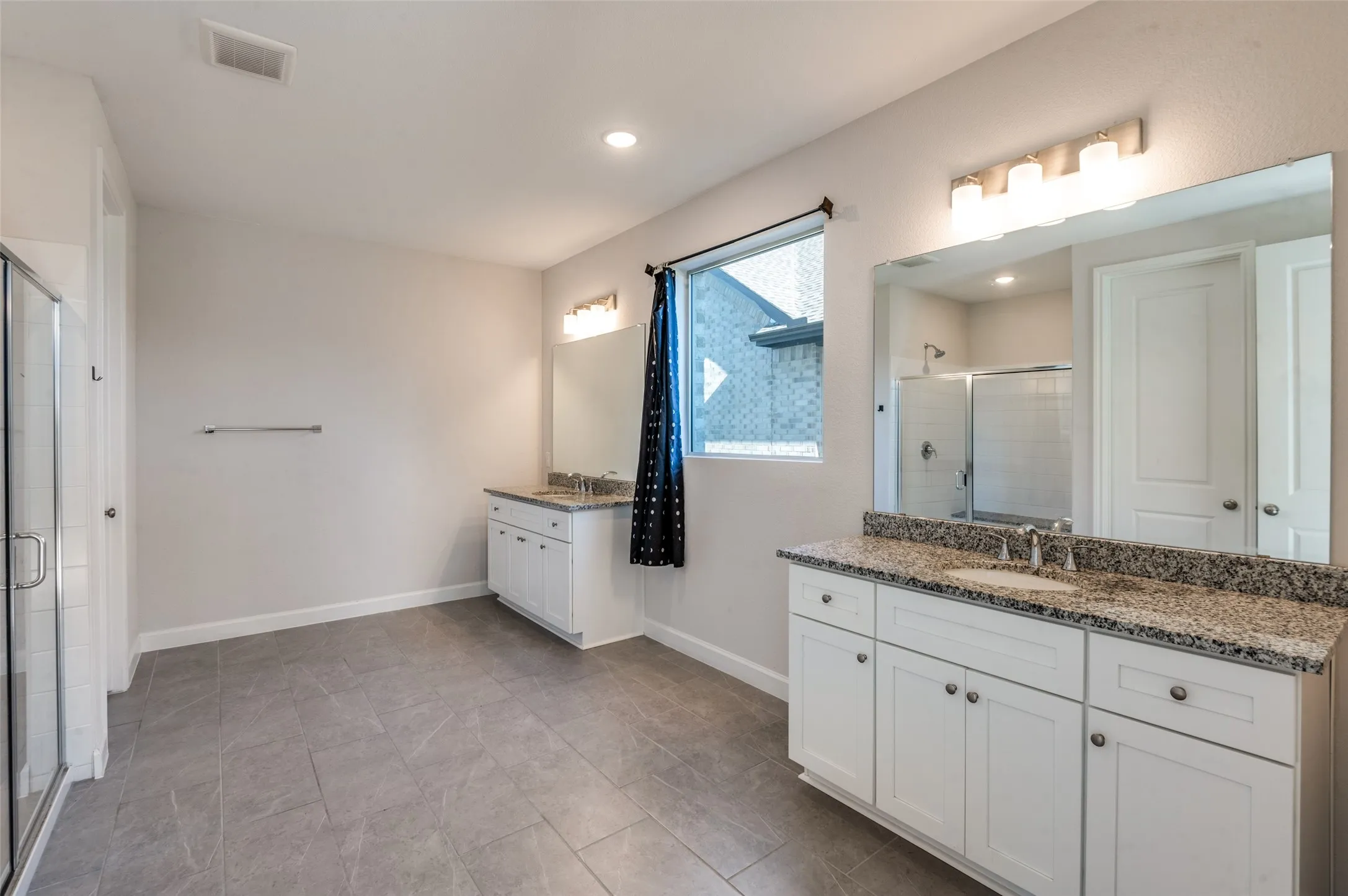 Single Family Residence For Rent in Collin County , 3905 Revard Court, Celina, Texas 75009, 4 Bedroom, 4 Bathroom, 2 Garage spaces, 3,472 Sqft, built in 2023, mls#21374640, Real Estate Agent in Celina, Homes For Rent in Collin county, Homes For Rent in Celina, Realtor in Celina Texas, Real Estate Brokerage Independent Realty Texas, Luminita Cordes Realtor