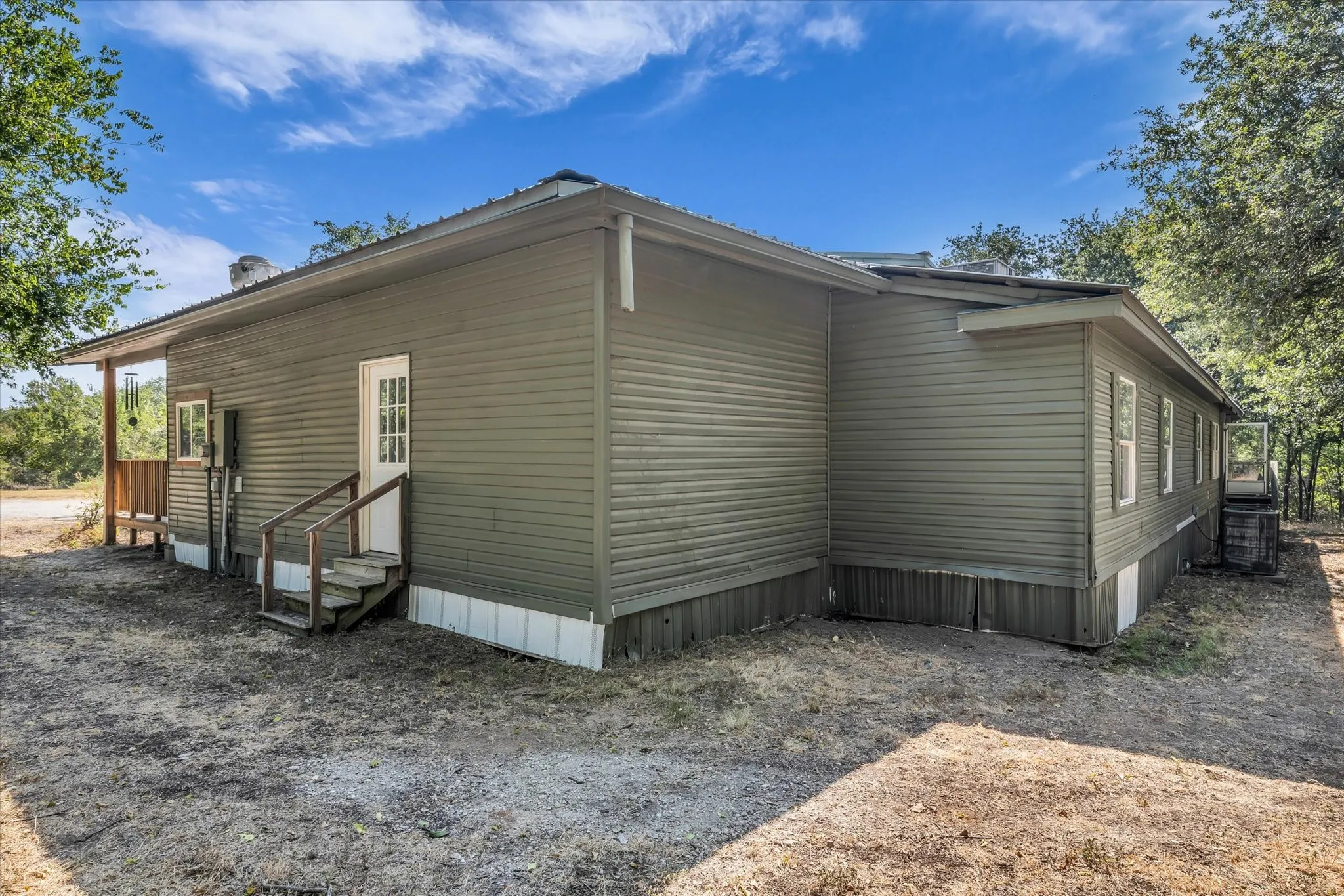 Manufactured Home For Sale in Mc Lennan County , 245 Windmill Lane, Waco, Texas 76705, 5 Bedroom, 3 Bathroom, Garage spaces, 3,612 Sqft, built in 1990, mls#21374487, Real Estate Agent in Waco, Homes For Sale in Mc Lennan county, Homes For Sale in Waco, Realtor in Waco Texas, Real Estate Brokerage Independent Realty Texas, Luminita Cordes Realtor