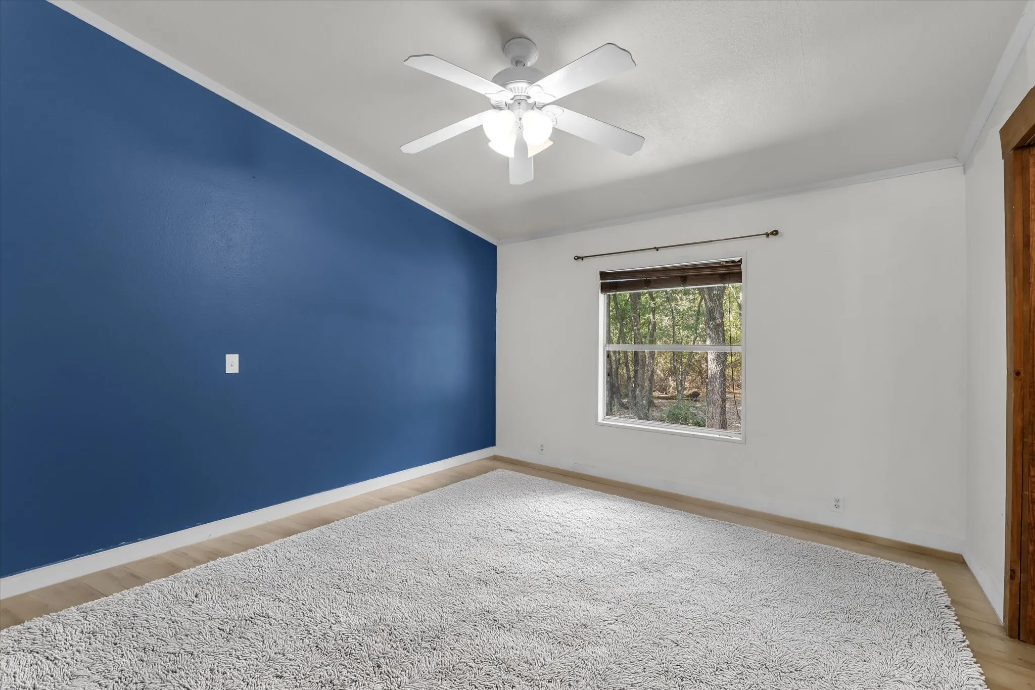 Manufactured Home For Sale in Mc Lennan County , 245 Windmill Lane, Waco, Texas 76705, 5 Bedroom, 3 Bathroom, Garage spaces, 3,612 Sqft, built in 1990, mls#21374487, Real Estate Agent in Waco, Homes For Sale in Mc Lennan county, Homes For Sale in Waco, Realtor in Waco Texas, Real Estate Brokerage Independent Realty Texas, Luminita Cordes Realtor