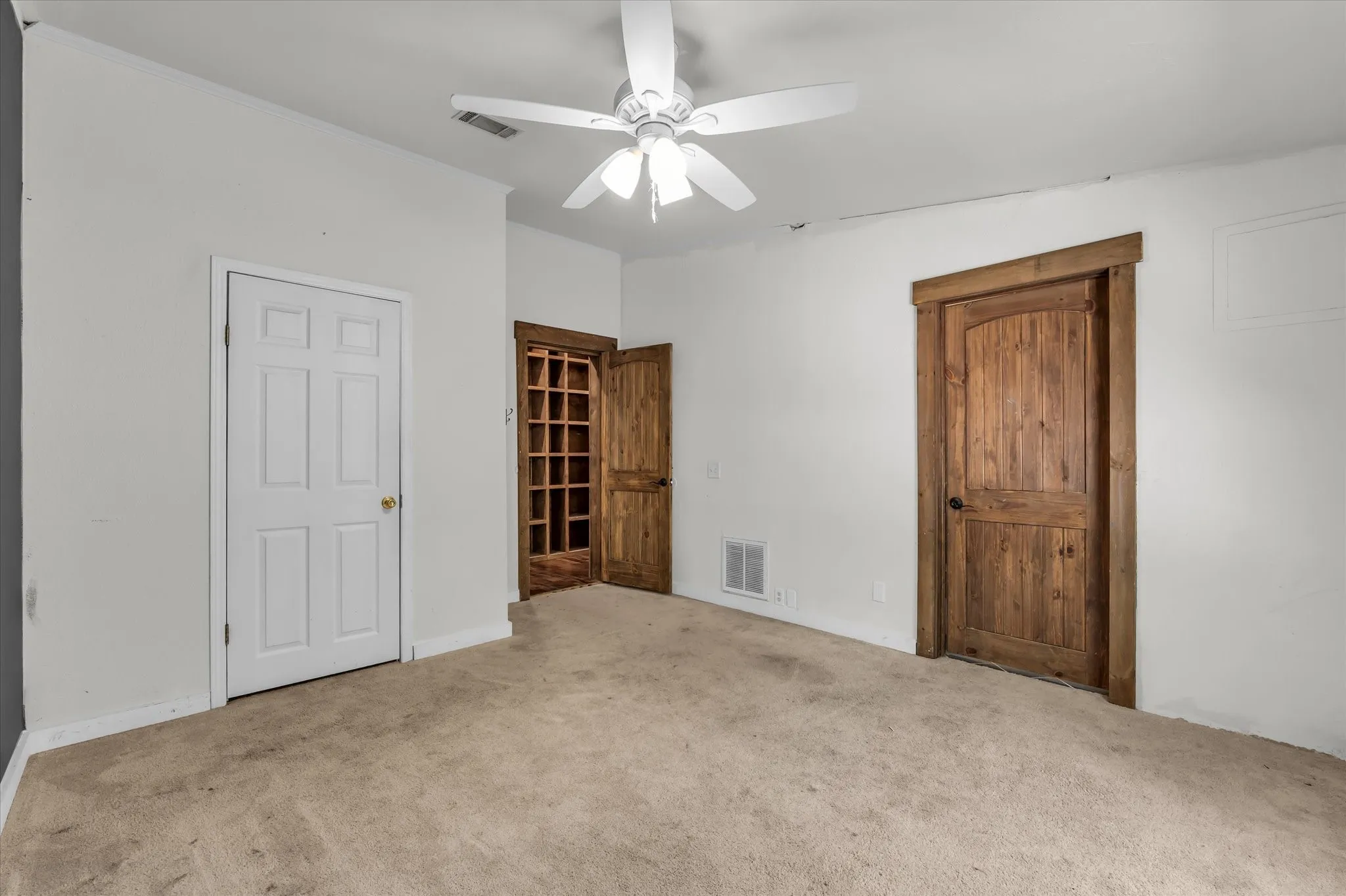 Manufactured Home For Sale in Mc Lennan County , 245 Windmill Lane, Waco, Texas 76705, 5 Bedroom, 3 Bathroom, Garage spaces, 3,612 Sqft, built in 1990, mls#21374487, Real Estate Agent in Waco, Homes For Sale in Mc Lennan county, Homes For Sale in Waco, Realtor in Waco Texas, Real Estate Brokerage Independent Realty Texas, Luminita Cordes Realtor