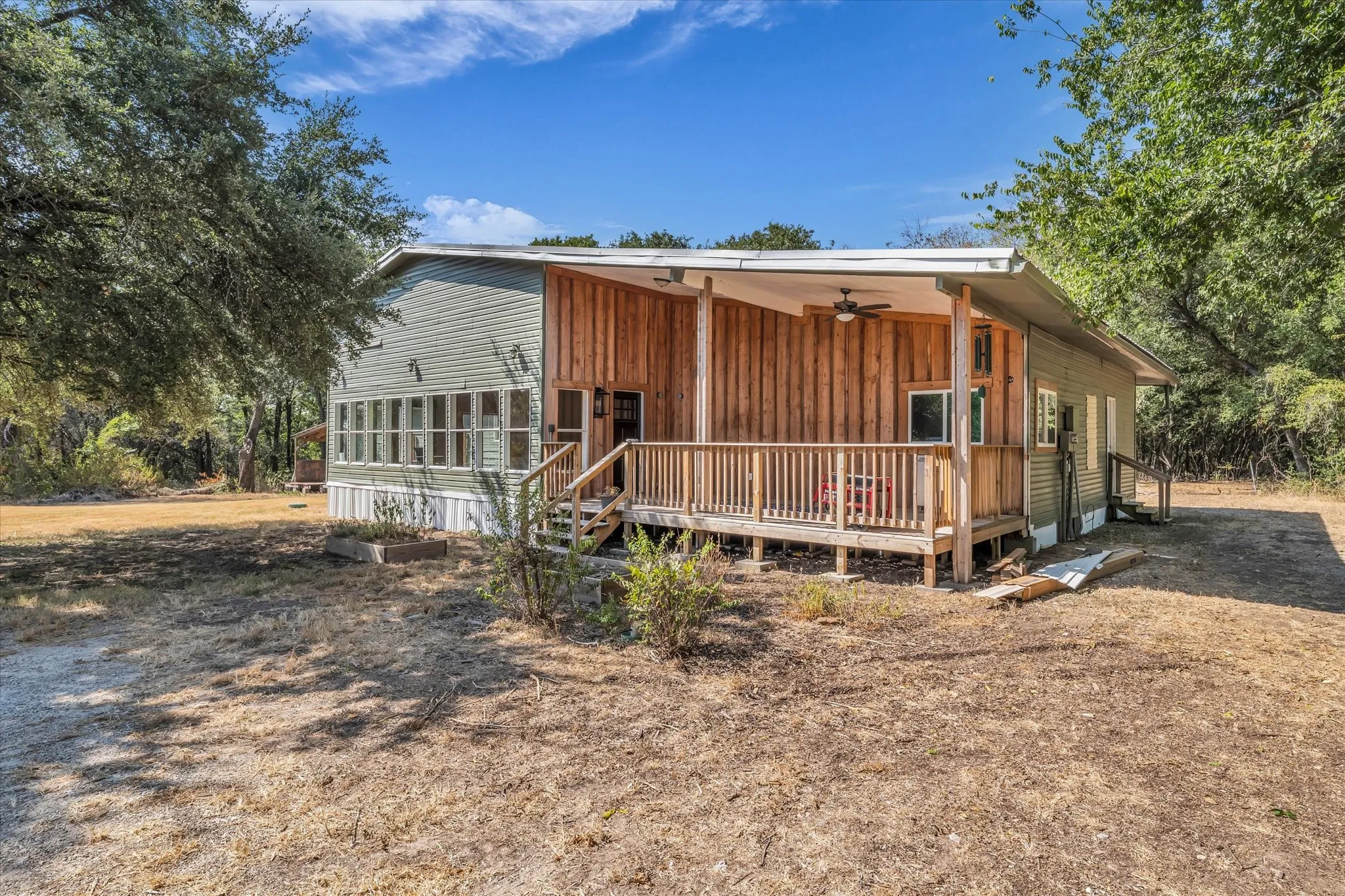 Manufactured Home For Sale in Mc Lennan County , 245 Windmill Lane, Waco, Texas 76705, 5 Bedroom, 3 Bathroom, Garage spaces, 3,612 Sqft, built in 1990, mls#21374487, Real Estate Agent in Waco, Homes For Sale in Mc Lennan county, Homes For Sale in Waco, Realtor in Waco Texas, Real Estate Brokerage Independent Realty Texas, Luminita Cordes Realtor