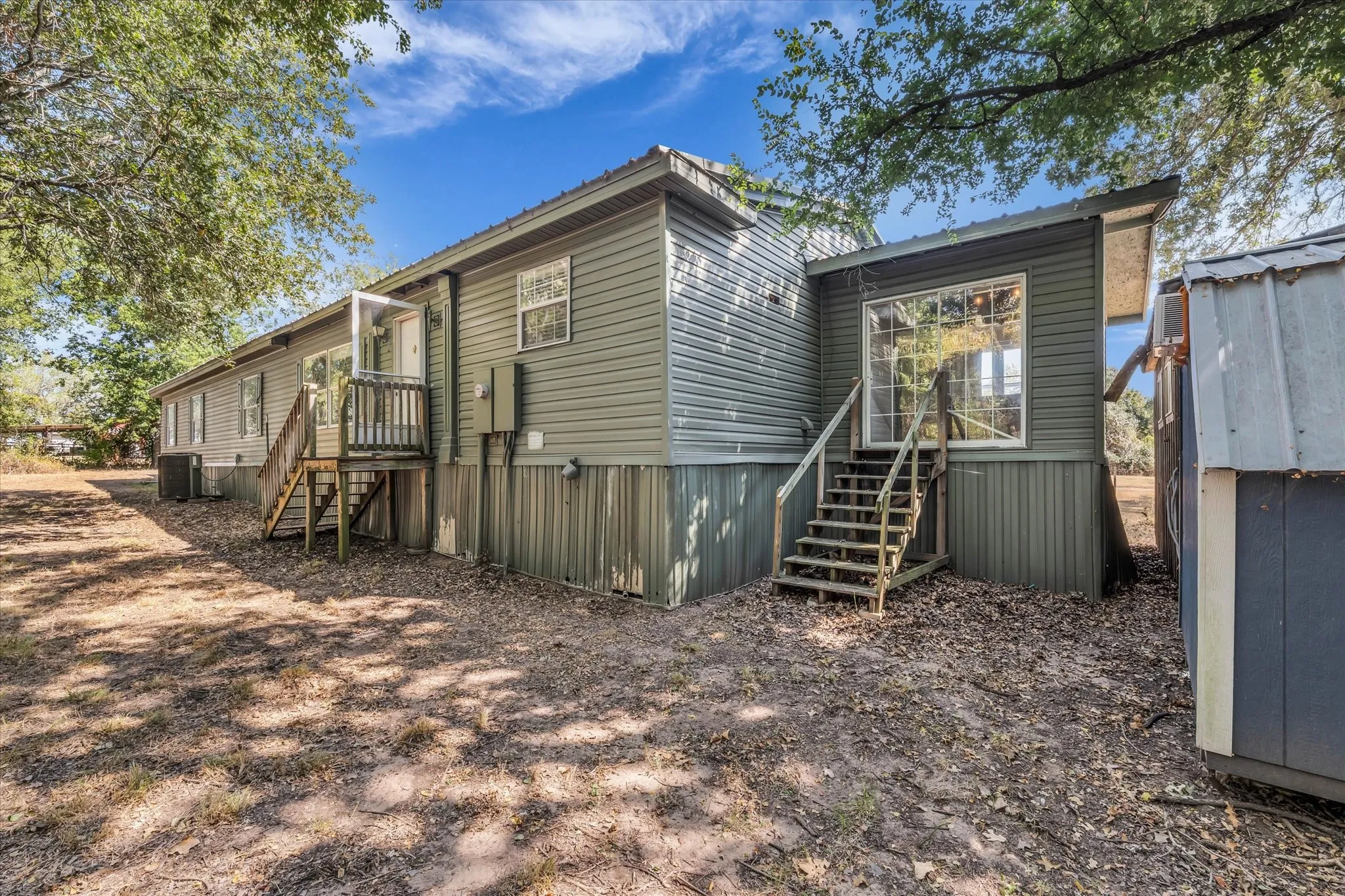 Manufactured Home For Sale in Mc Lennan County , 245 Windmill Lane, Waco, Texas 76705, 5 Bedroom, 3 Bathroom, Garage spaces, 3,612 Sqft, built in 1990, mls#21374487, Real Estate Agent in Waco, Homes For Sale in Mc Lennan county, Homes For Sale in Waco, Realtor in Waco Texas, Real Estate Brokerage Independent Realty Texas, Luminita Cordes Realtor