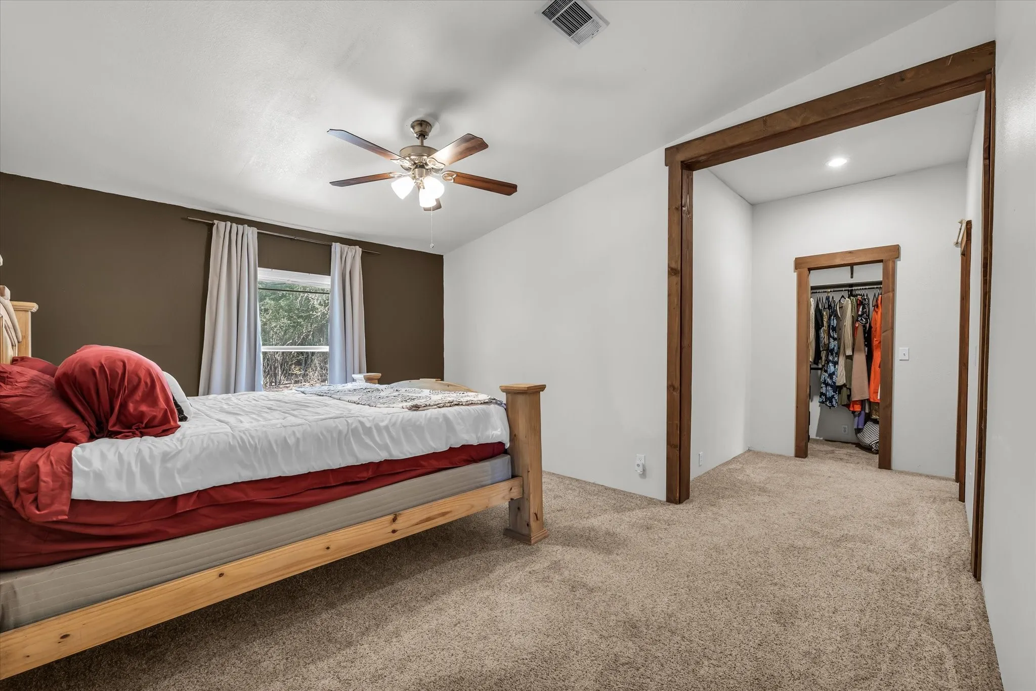 Manufactured Home For Sale in Mc Lennan County , 245 Windmill Lane, Waco, Texas 76705, 5 Bedroom, 3 Bathroom, Garage spaces, 3,612 Sqft, built in 1990, mls#21374487, Real Estate Agent in Waco, Homes For Sale in Mc Lennan county, Homes For Sale in Waco, Realtor in Waco Texas, Real Estate Brokerage Independent Realty Texas, Luminita Cordes Realtor