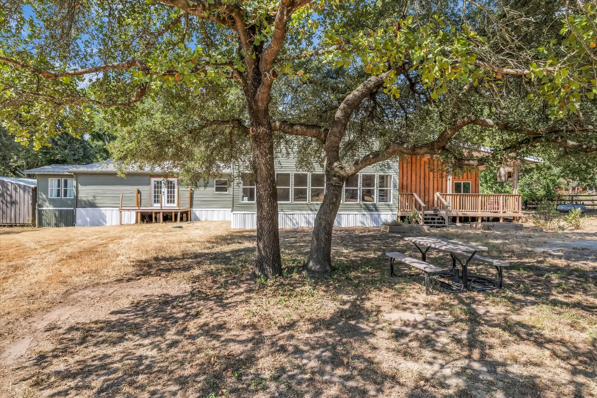 Manufactured Home For Sale in Mc Lennan County , 245 Windmill Lane, Waco, Texas 76705, 5 Bedroom, 3 Bathroom, Garage spaces, 3,612 Sqft, built in 1990, mls#21374487, Real Estate Agent in Waco, Homes For Sale in Mc Lennan county, Homes For Sale in Waco, Realtor in Waco Texas, Real Estate Brokerage Independent Realty Texas, Luminita Cordes Realtor