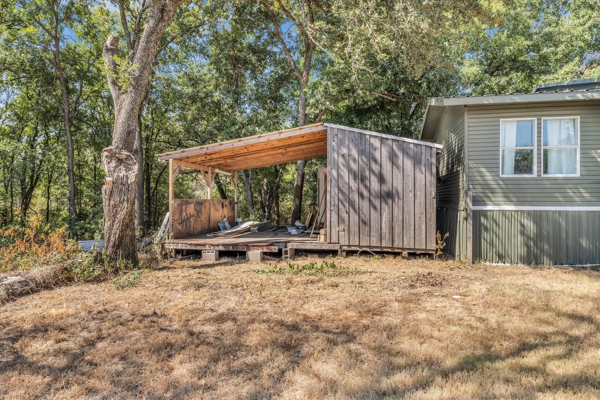 Manufactured Home For Sale in Mc Lennan County , 245 Windmill Lane, Waco, Texas 76705, 5 Bedroom, 3 Bathroom, Garage spaces, 3,612 Sqft, built in 1990, mls#21374487, Real Estate Agent in Waco, Homes For Sale in Mc Lennan county, Homes For Sale in Waco, Realtor in Waco Texas, Real Estate Brokerage Independent Realty Texas, Luminita Cordes Realtor