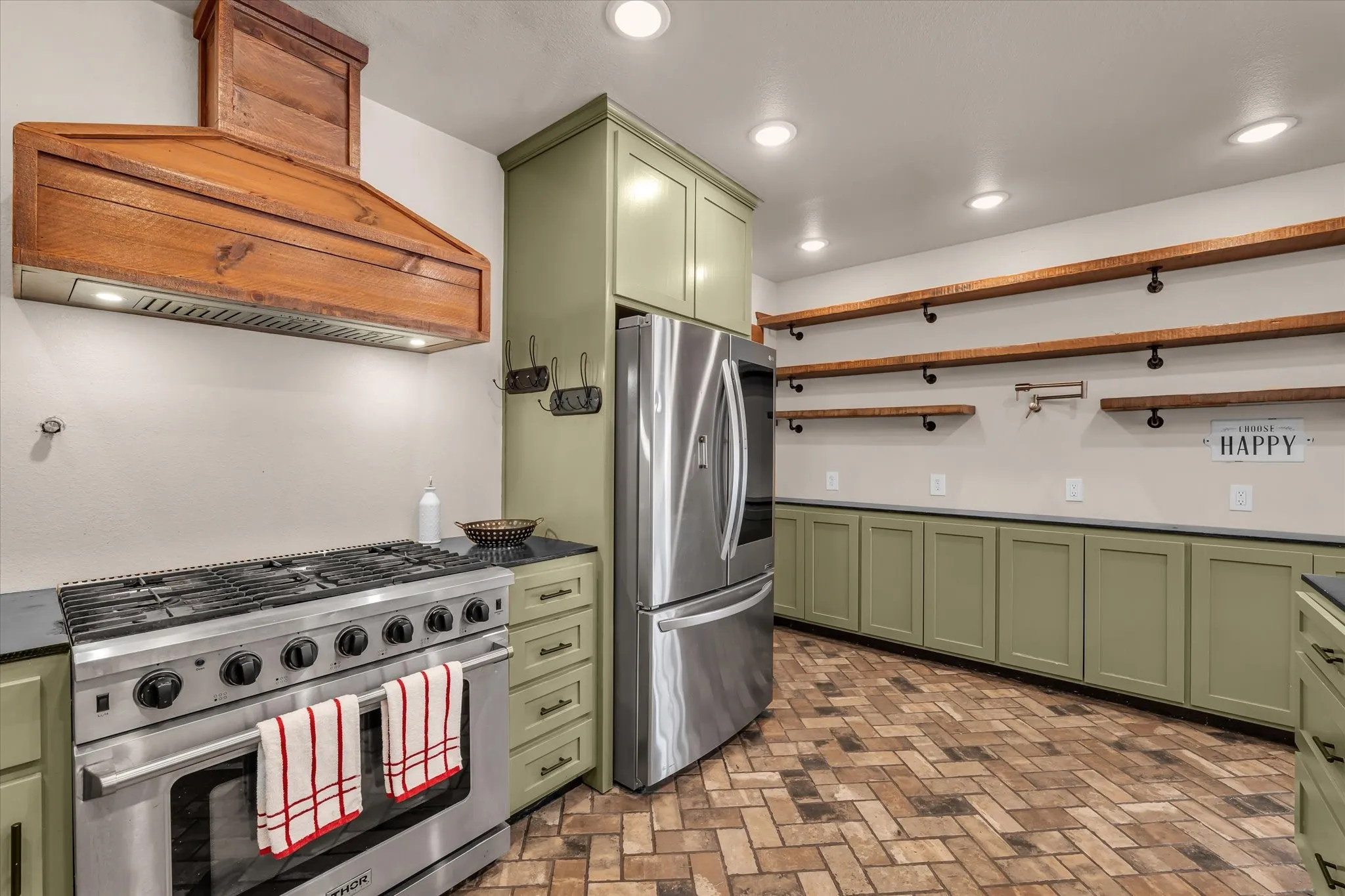 Manufactured Home For Sale in Mc Lennan County , 245 Windmill Lane, Waco, Texas 76705, 5 Bedroom, 3 Bathroom, Garage spaces, 3,612 Sqft, built in 1990, mls#21374487, Real Estate Agent in Waco, Homes For Sale in Mc Lennan county, Homes For Sale in Waco, Realtor in Waco Texas, Real Estate Brokerage Independent Realty Texas, Luminita Cordes Realtor
