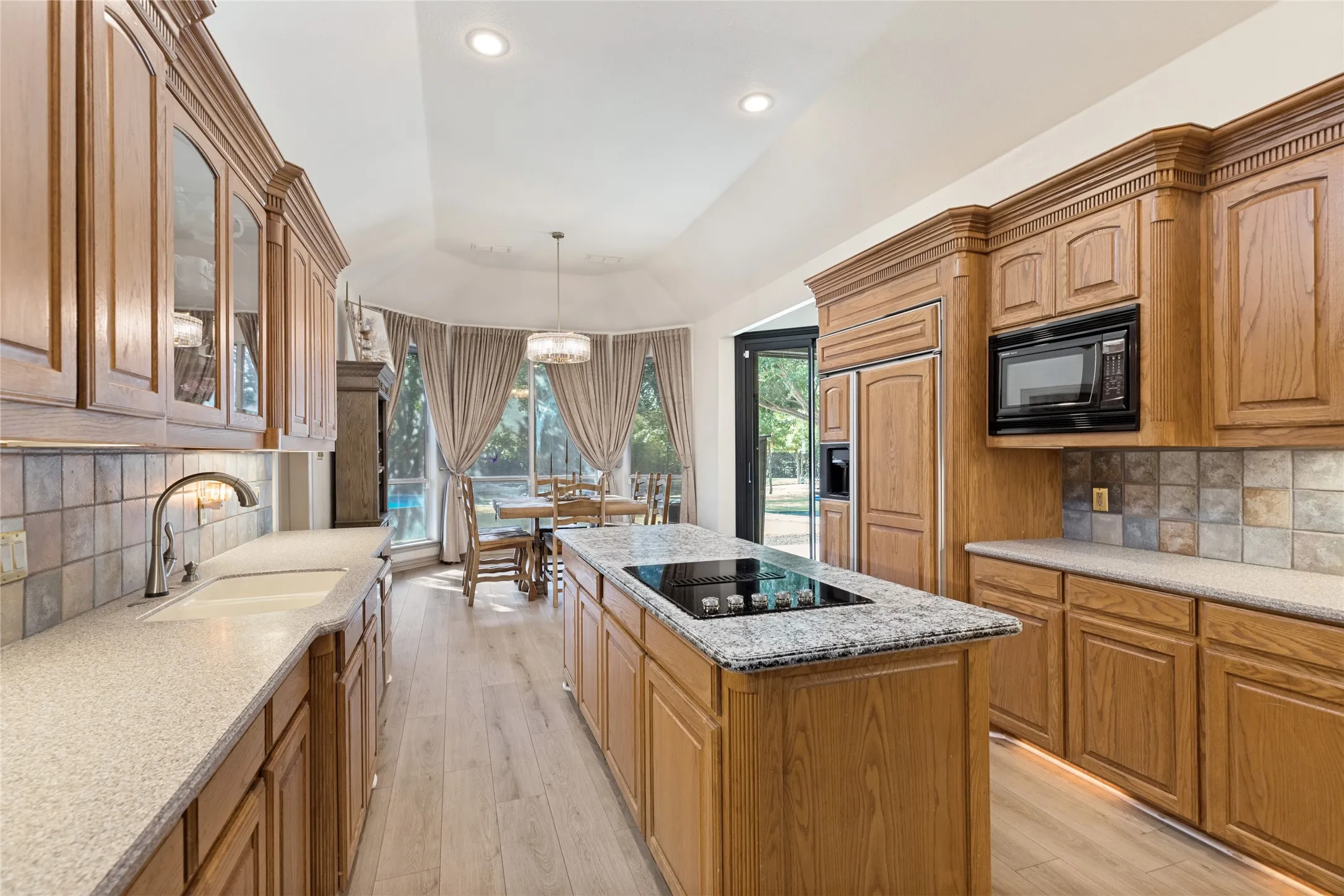 Kitchen with Large Walk-in Pantry